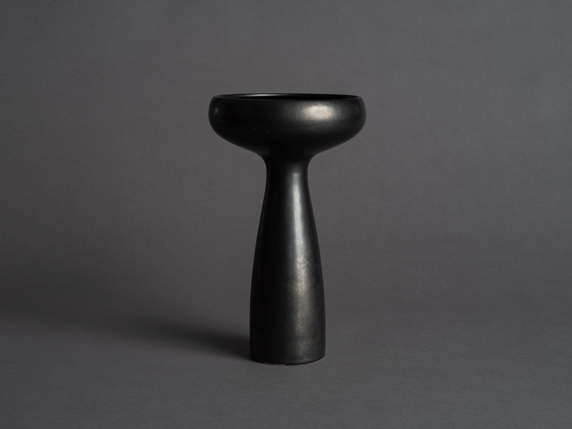Vase biomorphique d'Otto Gerharz pour Otto Keramik, Allemagne (vers 1968)..Biomorphic freeform vase by Otto Gerharz for Otto Keramik, Germany (circa 1968)