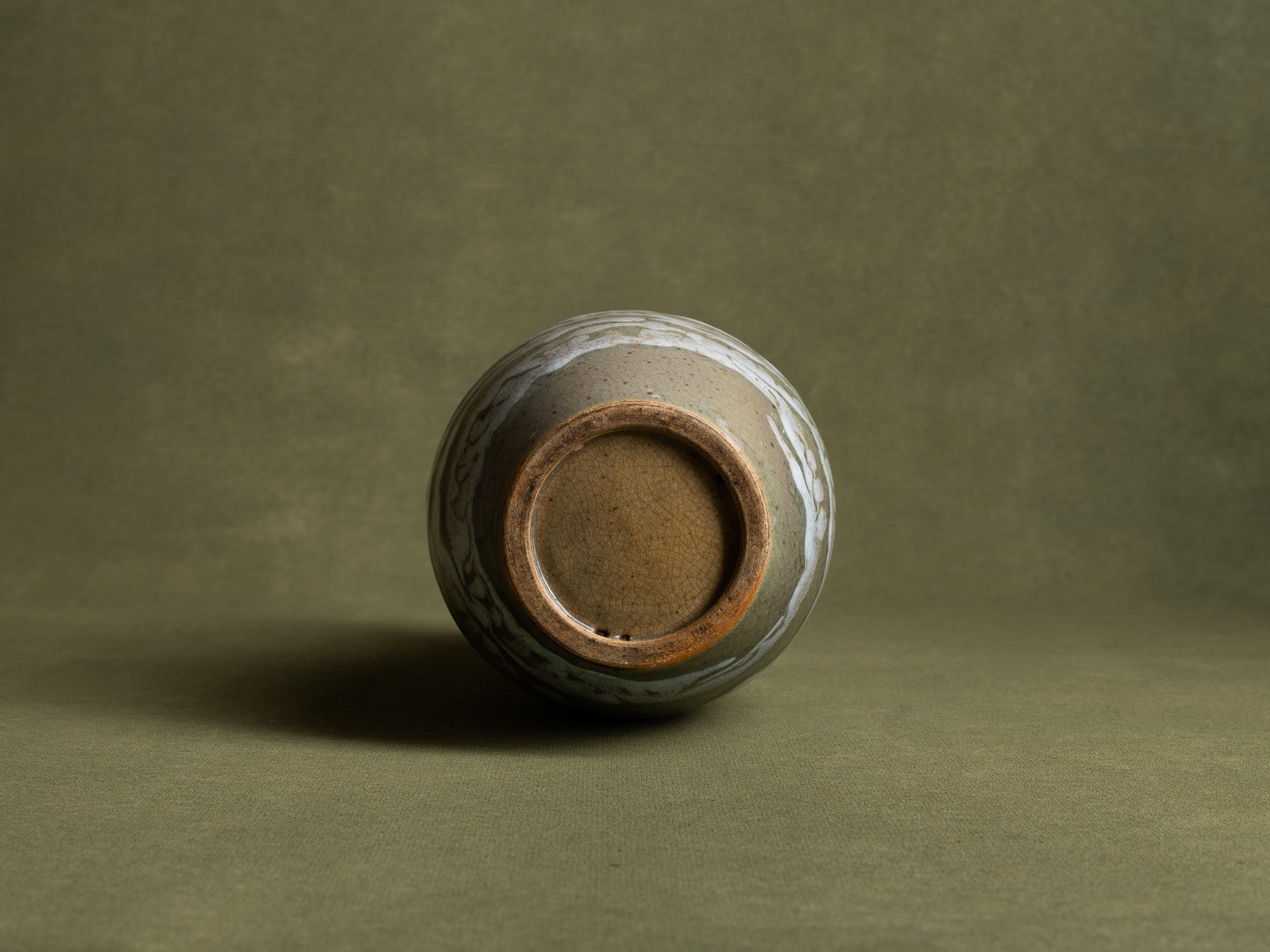 Rare vase japonisant de Charlotte Chauchet-Guilleré pour Primavera, France (entre 1914 et 1925)..Japonisme celadon vase by Charlotte Chauchet-Guilleré for Primavera, France (ca. 1914-25)