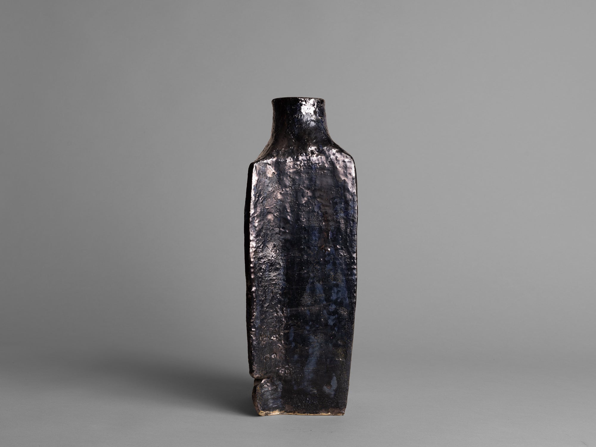 Rare vase de forme libre de Raymond Louis Quillivic, France (vers 1970) - Collection Serullaz..Huge freeform vase by Raymond Louis Quillivic, France (circa 1970) - Collection Serullaz