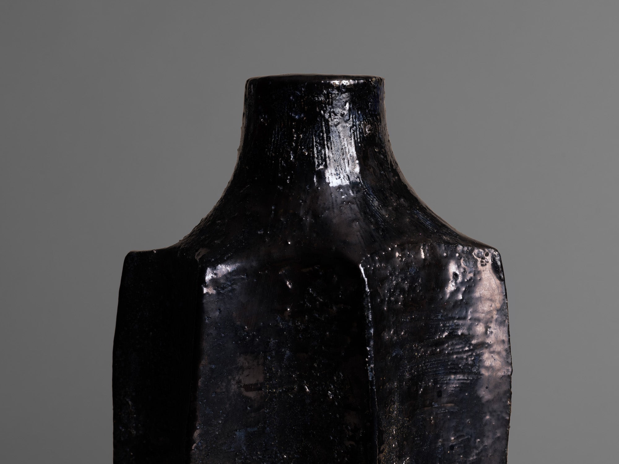 Rare vase de forme libre de Raymond Louis Quillivic, France (vers 1970) - Collection Serullaz..Huge freeform vase by Raymond Louis Quillivic, France (circa 1970) - Collection Serullaz