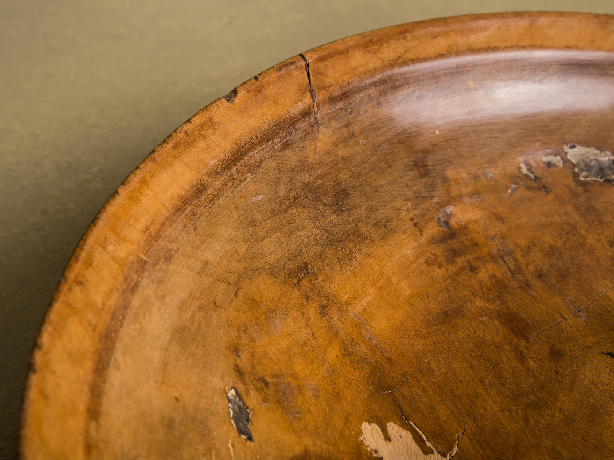 Rare et ancienne coupe de mariage en bouleau, art paysan, Suède (Fin du XVIIIe / début du XIXe siècle)..Unique Old birchwood carved wedding bowl, Peasant art, Sweden (Late 18th / early 19th century)