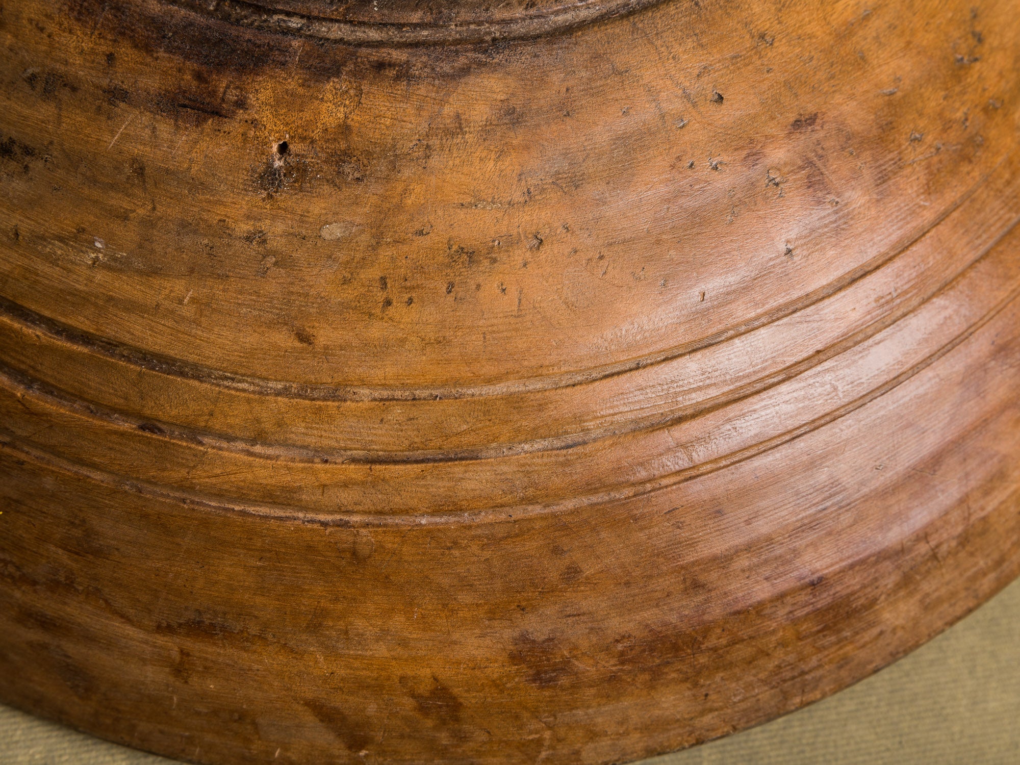 Rare et ancienne coupe de mariage en bouleau, art paysan, Suède (Fin du XVIIIe / début du XIXe siècle)..Unique Old birchwood carved wedding bowl, Peasant art, Sweden (Late 18th / early 19th century)