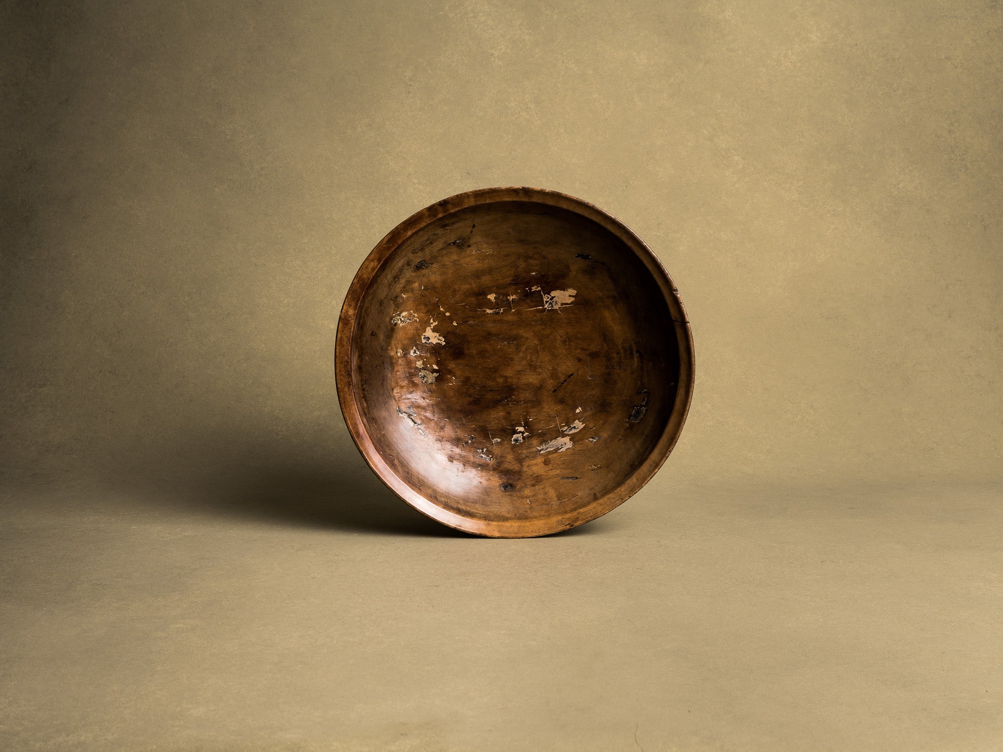 Rare et ancienne coupe de mariage en bouleau, art paysan, Suède (Fin du XVIIIe / début du XIXe siècle)..Unique Old birchwood carved wedding bowl, Peasant art, Sweden (Late 18th / early 19th century)