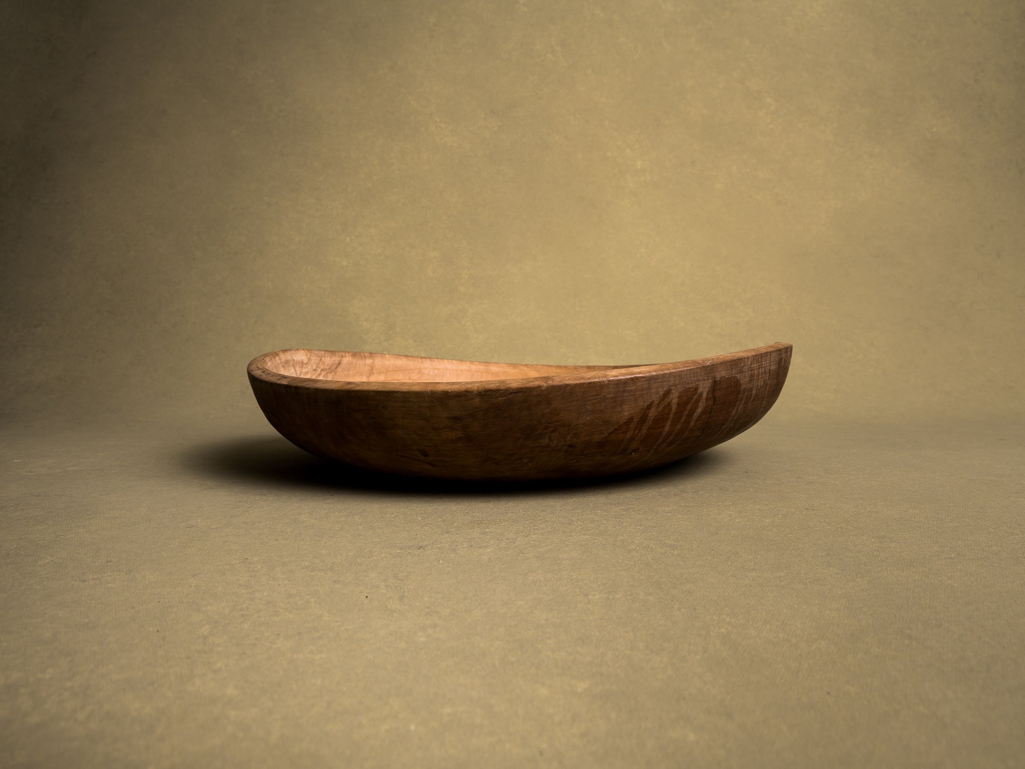 Rare et ancienne coupe de mariage en bouleau, art paysan, Norvège (XIXe siècle)..Unique Old birchwood carved wedding bowl, Peasant art, Norway (19th century)