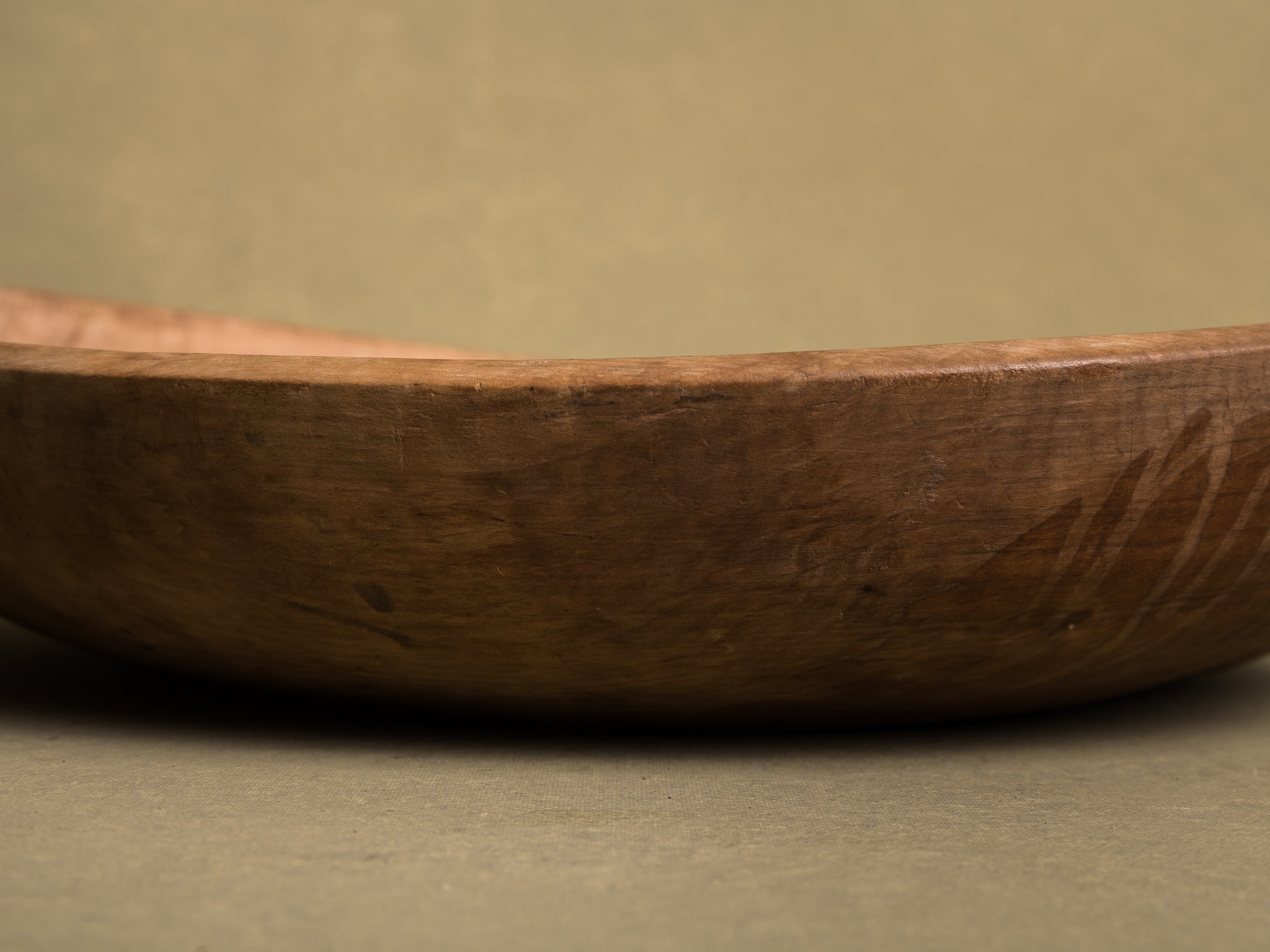 Rare et ancienne coupe de mariage en bouleau, art paysan, Norvège (XIXe siècle)..Unique Old birchwood carved wedding bowl, Peasant art, Norway (19th century)