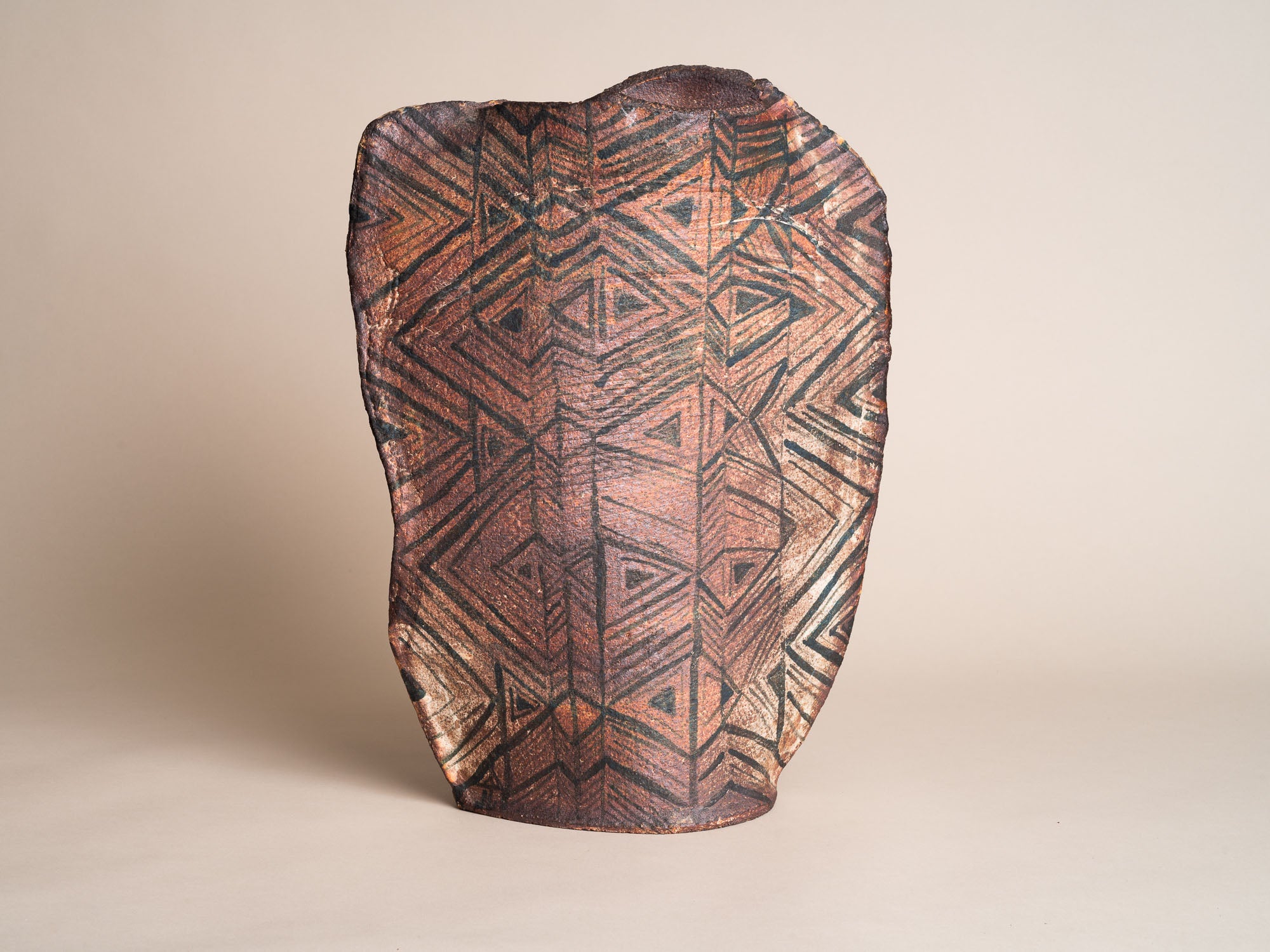 Rare vase monumental en grès de La Borne par Jacques Laroussinie, France (vers 1975)..Rare monumental stoneware vase from La Borne by Jacques Laroussinie, France (circa 1975)