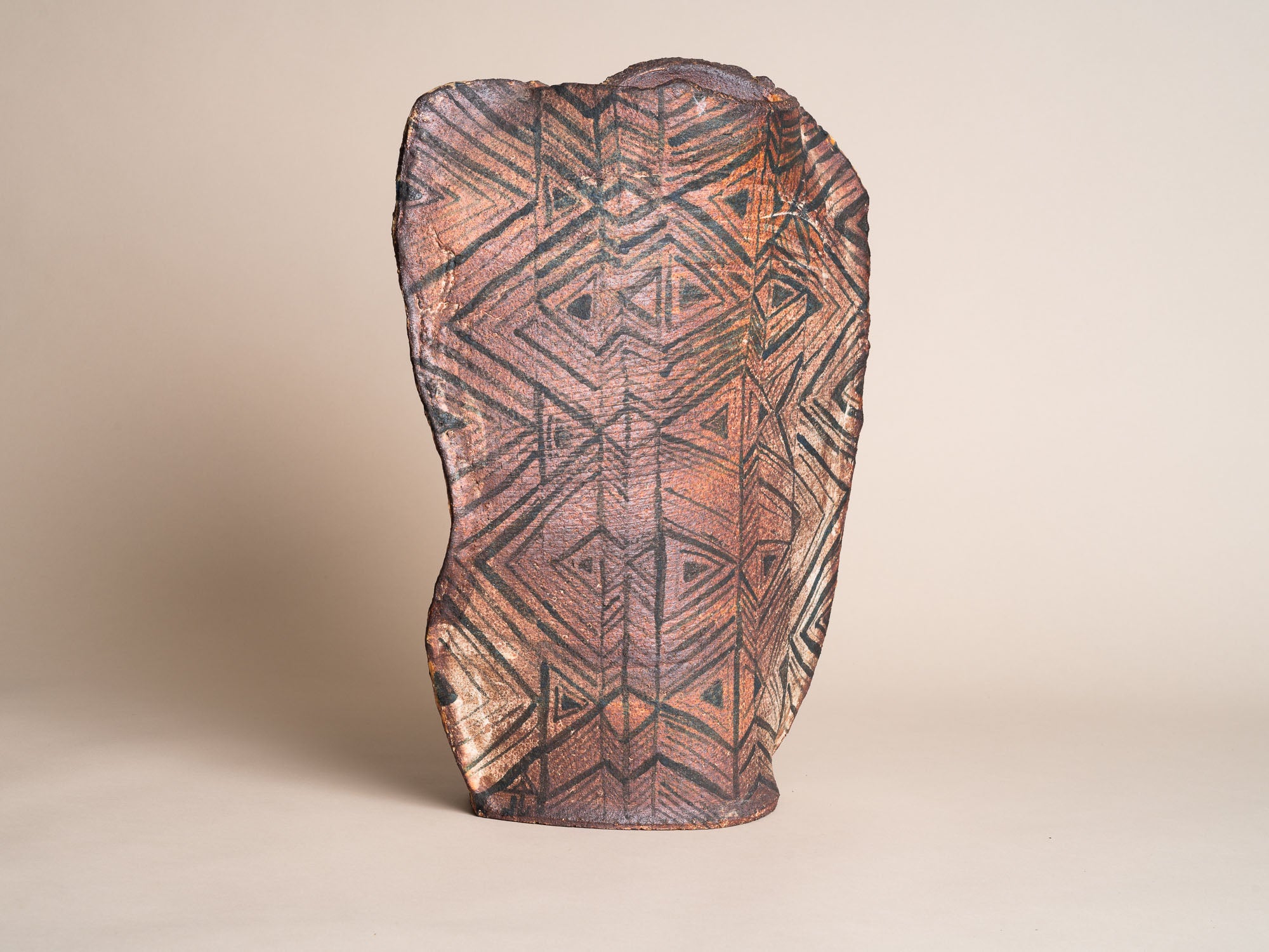 Rare vase monumental en grès de La Borne par Jacques Laroussinie, France (vers 1975)..Rare monumental stoneware vase from La Borne by Jacques Laroussinie, France (circa 1975)
