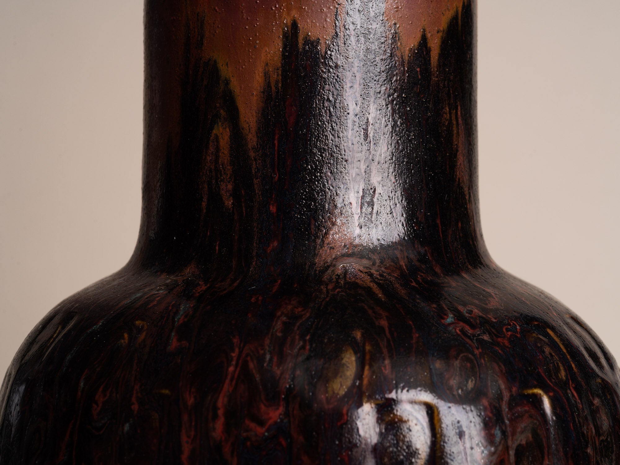 Important vase sang de bœuf de Stig Lindberg pour Gustavsberg, Suède (vers 1970)..Huge oxblood Vase by Stig Lindberg for Gustavsberg, Sweden (circa 1970)