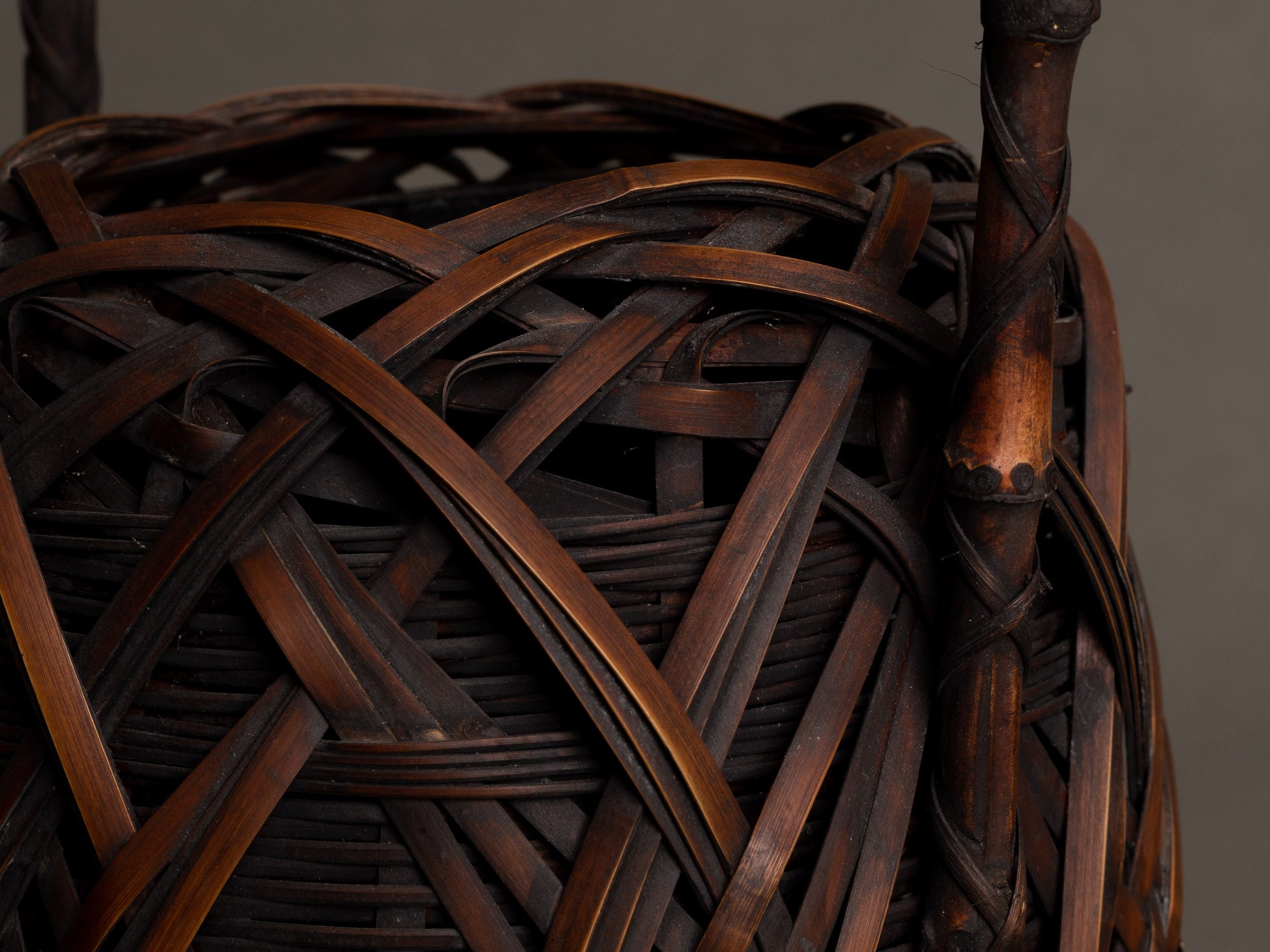 Hanakago, Panier en bambou pour l'ikebana, Japon (Ère Taishō / début ère Shōwa)..Huge Hanakago Ikebana bamboo basket, Japan (Taishō era / early Shōwa era)
