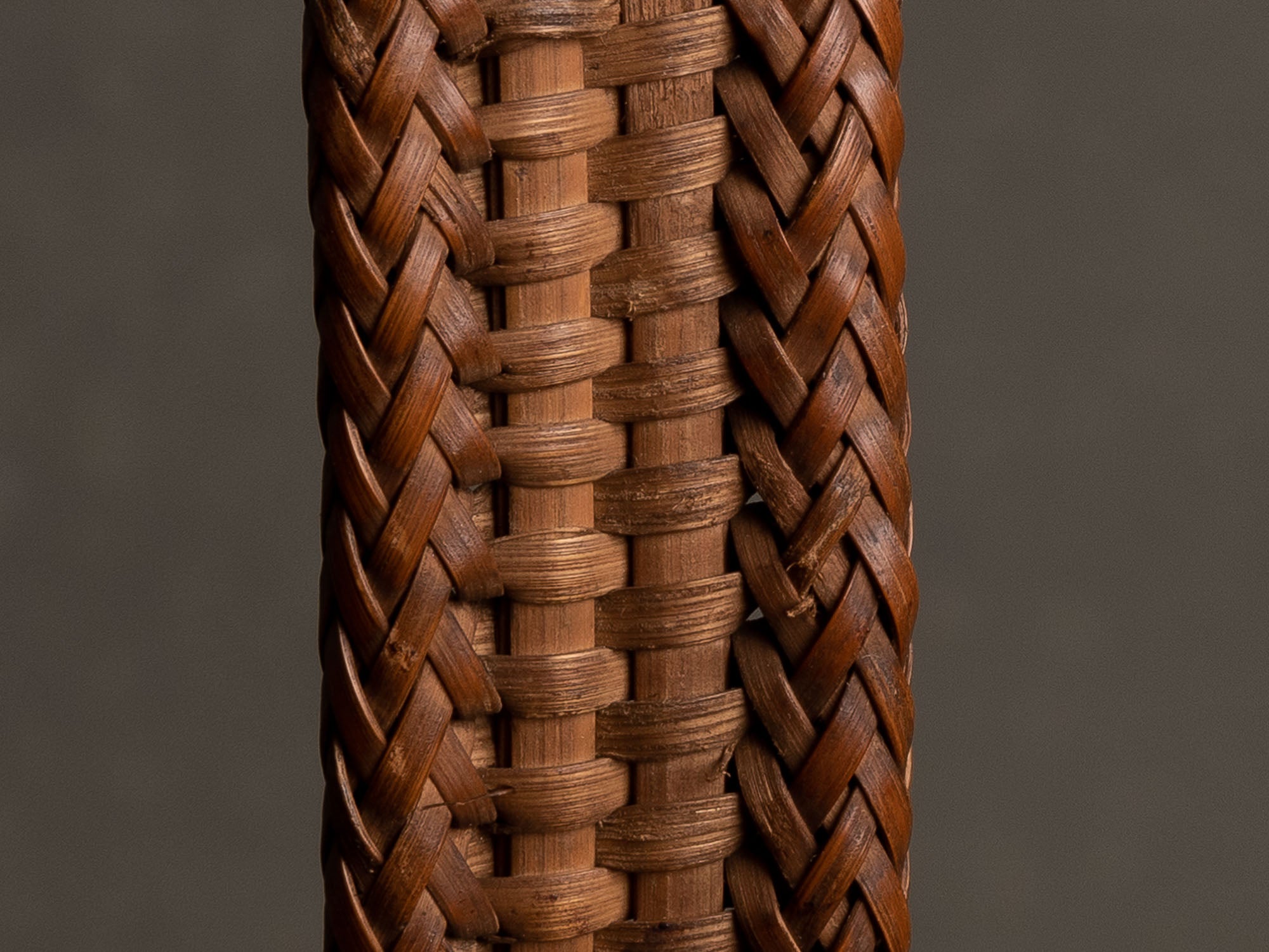 Panier hotte à tabac en bambou, Vietnam (milieu du XXe siècle)..Bamboo tobacco basket, Vietnam (mid-20th century)