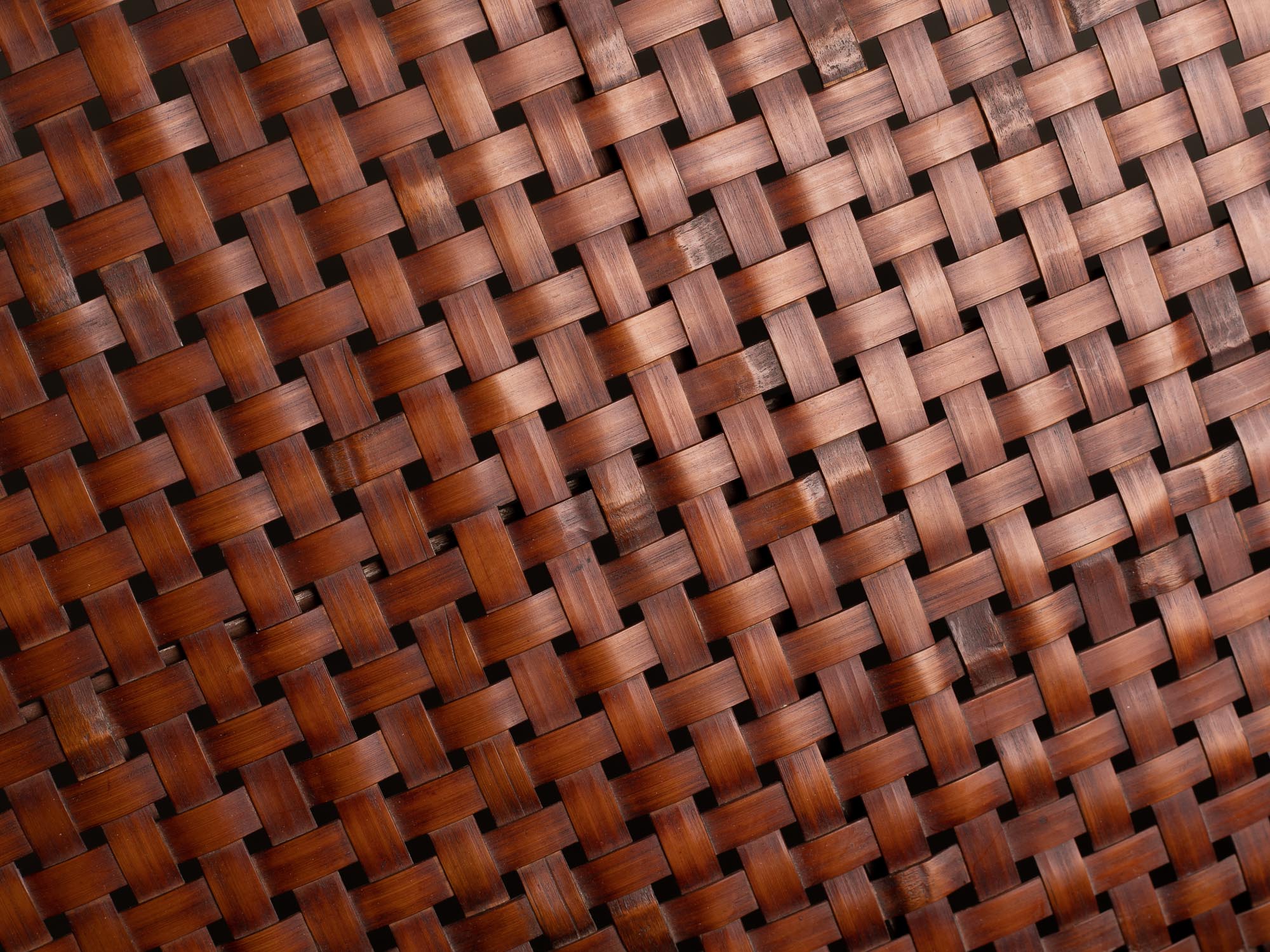 Panier ou plateau à Kimono en vannerie de bambou, Japon (Ère Taishō / Début ère Shōwa)..Kimono tray in bamboo basketry, Japan (Taishō era / Early Shōwa era)