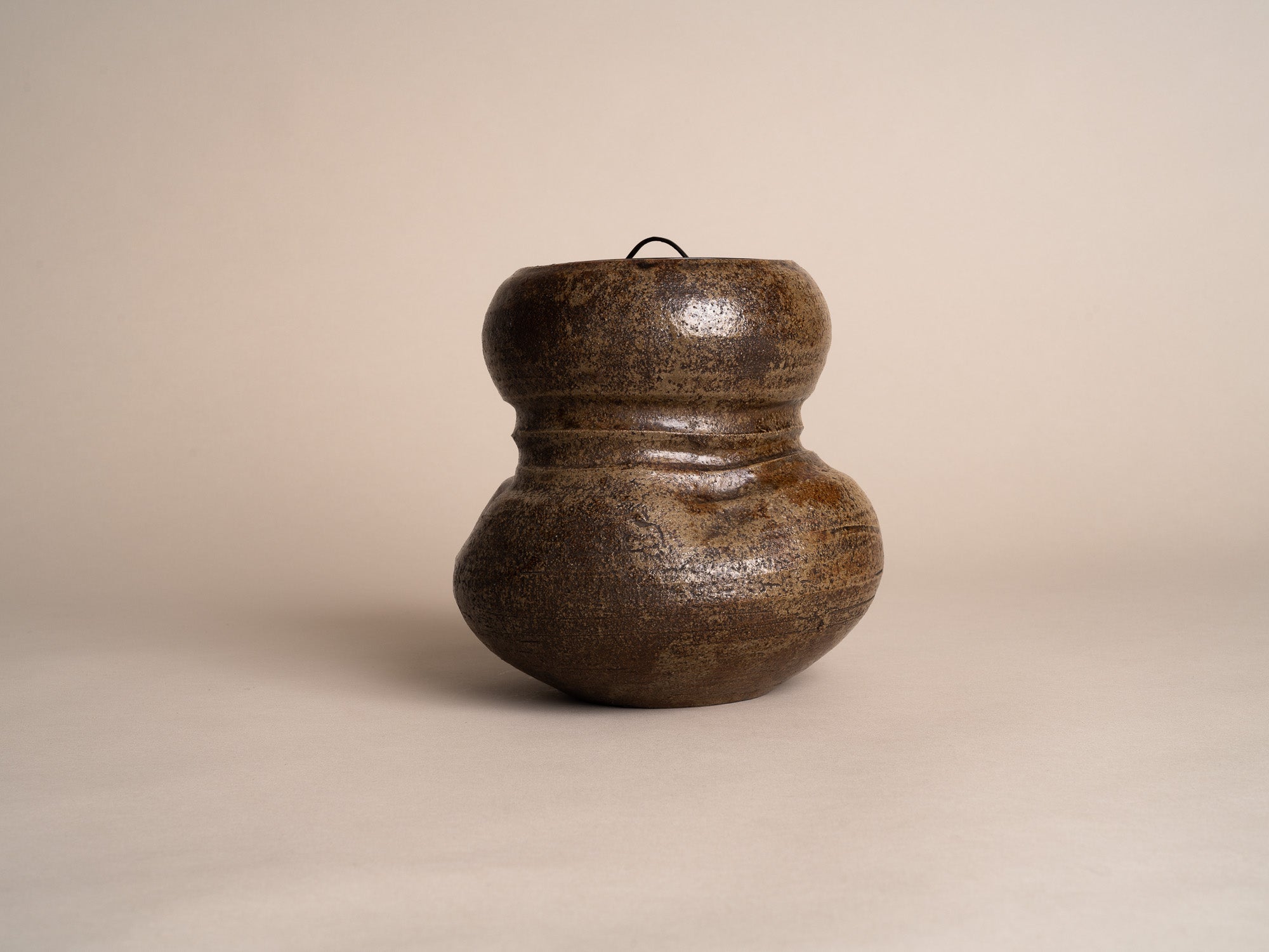 Mizusashi, Pot couvert à eau de type Seto, Japon (Fin époque Edo / ére Meiji)..Seto ware water pot Mizusashi , Japan (Late Edo period / Meiji Era)