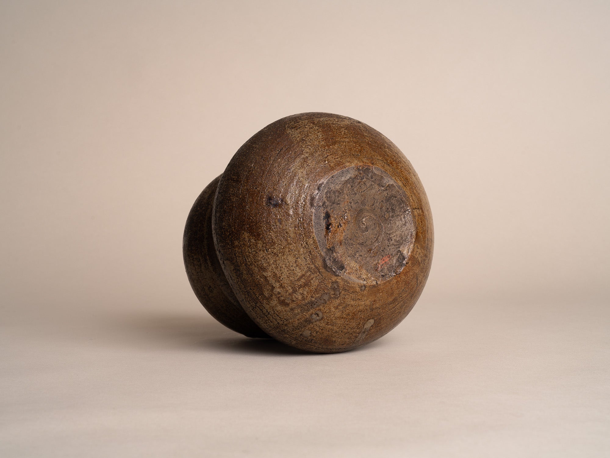 Mizusashi, Pot couvert à eau de type Seto, Japon (Fin époque Edo / ére Meiji)..Seto ware water pot Mizusashi , Japan (Late Edo period / Meiji Era)