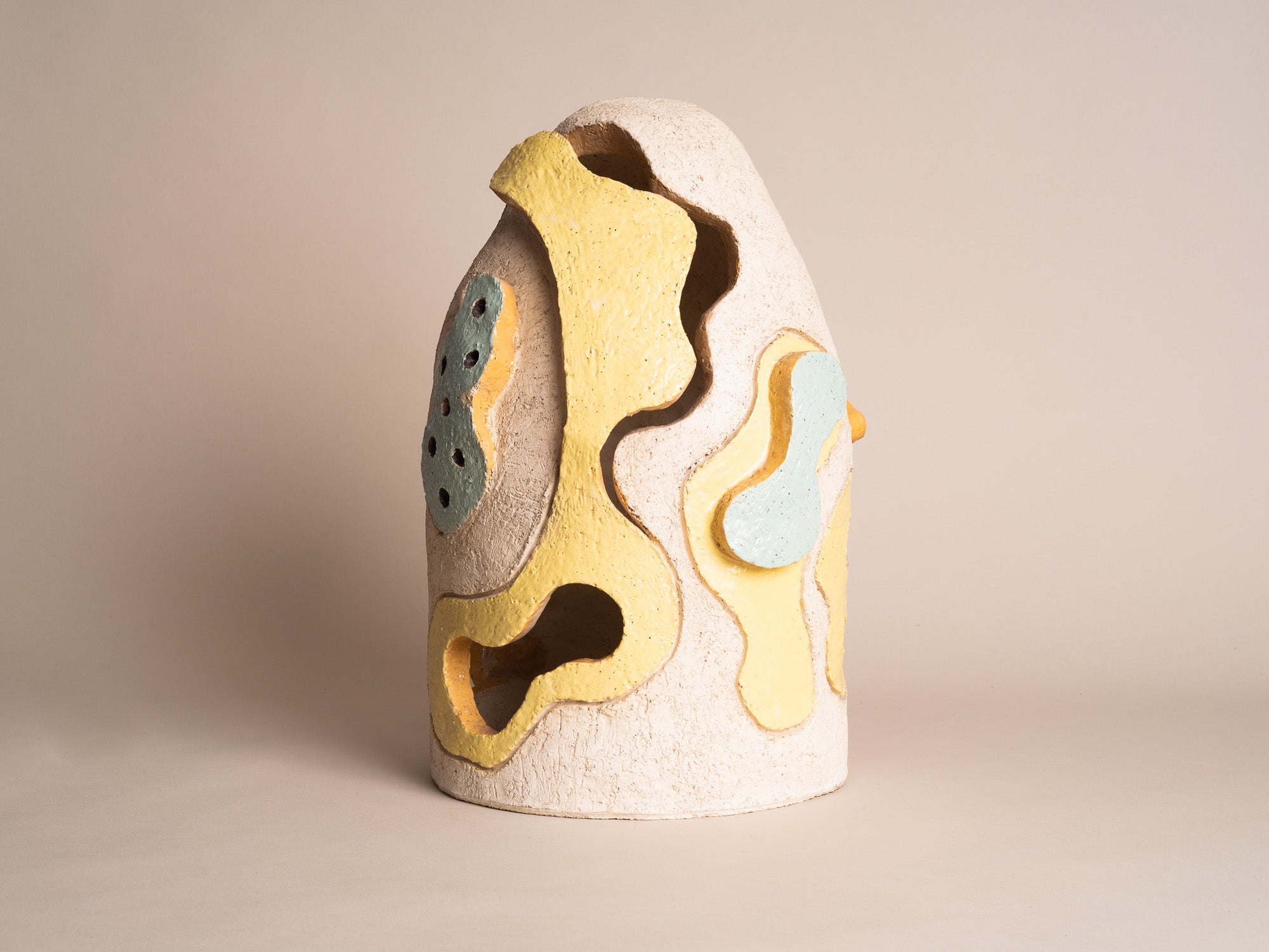 Lampe‑Sculpture postmoderne, France (vers 1985)..Sculptural postmodern lamp, France (Circa 1985)