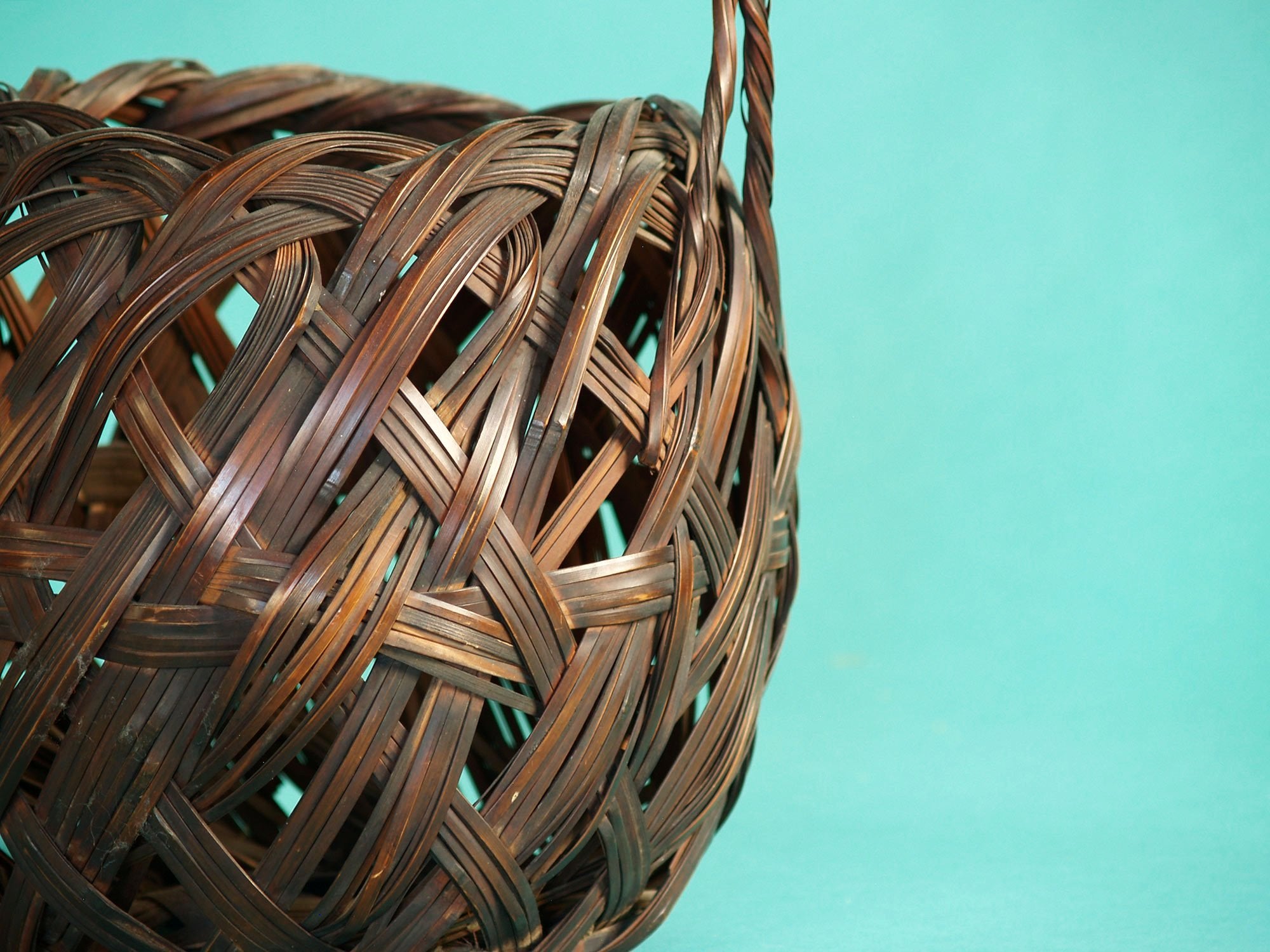 Hanakago, Panier en bambou pour l'ikebana, Japon (Ère Taishō / début ère Shōwa)..Huge Hanakago Ikebana bamboo basket, Japan (Taishō era / early Shōwa era)