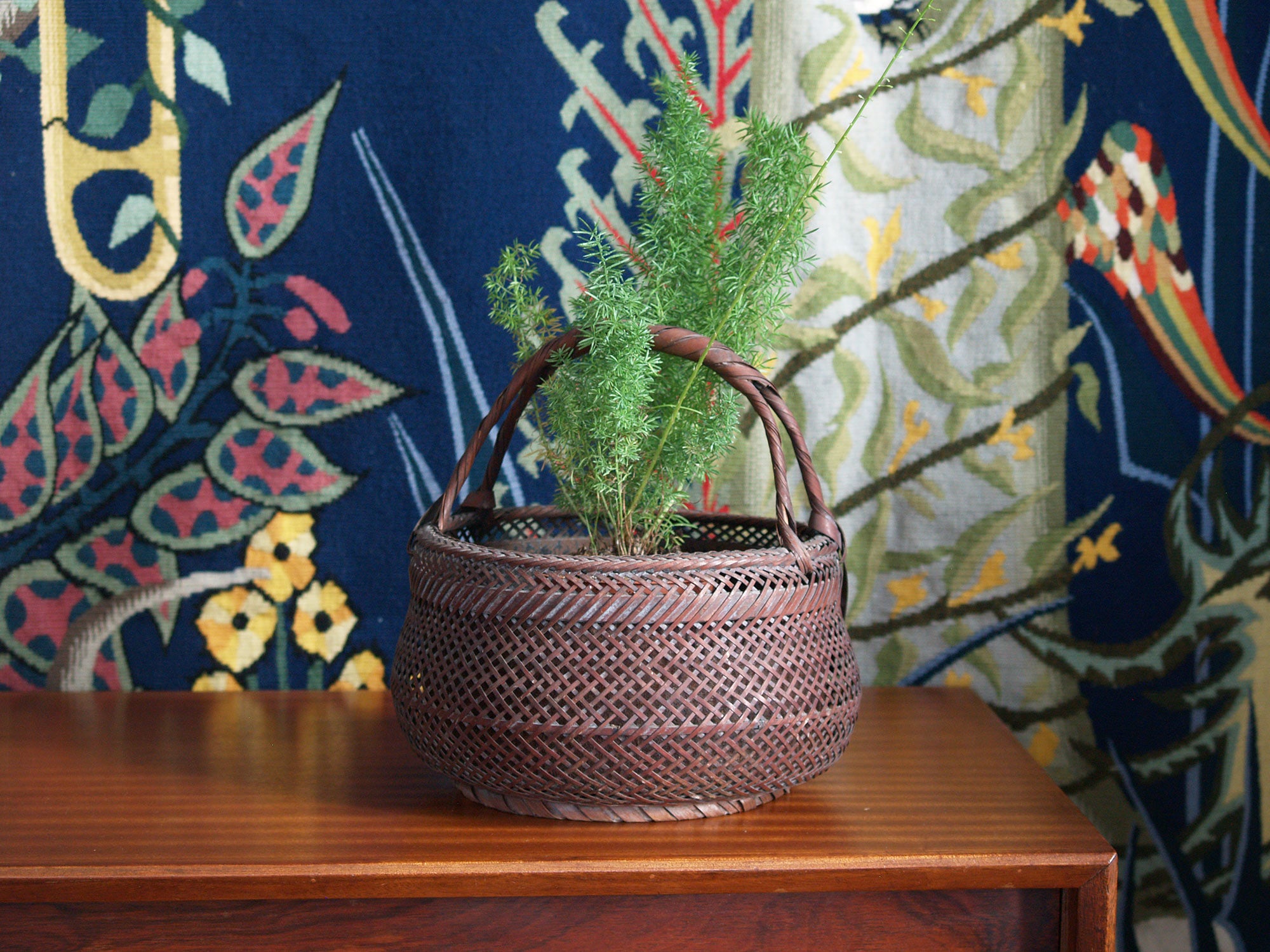 Sumitorikago, coupe / Panier en bambou pour la cérémonie du thé, Japon (Fin de l'ère Meiji / début ère Shōwa)..Sumitorikago bamboo charcoal basket for chanoyu, Japan (Late Meiji era / early Shōwa era)