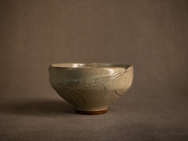 Coupe circulaire en grès de Gérard Quinchez, France (vers 1985)..Circular stoneware bowl by Gérard Quinchez, France (circa 1985)