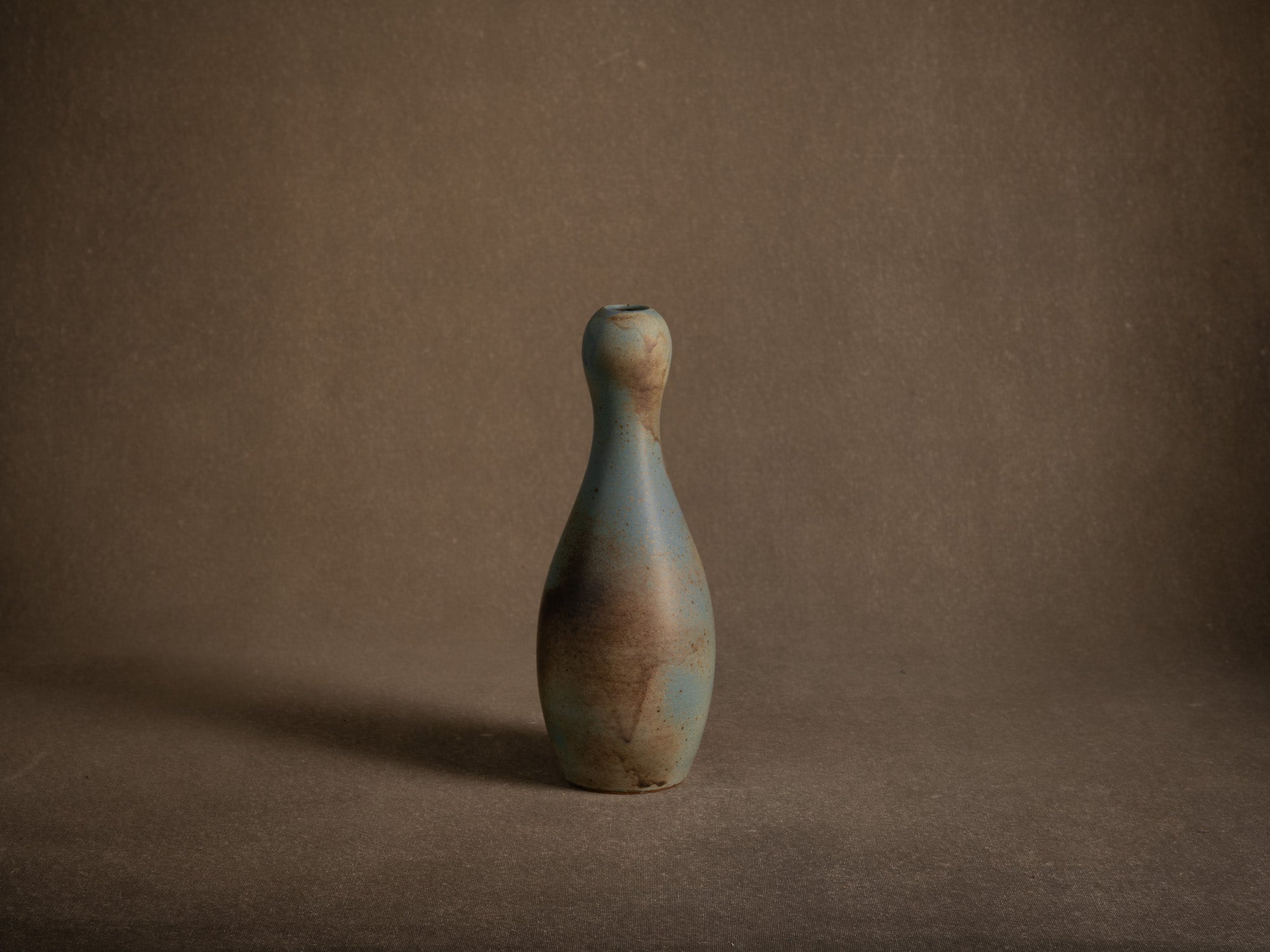 Vase coloquinte hyotan en grès de Roger Jacques, France (vers 1975)..Oustanding japonisme hyotan vase by Roger Jacques in Saint‑Amand‑en‑Puisaye, France (circa 1975)