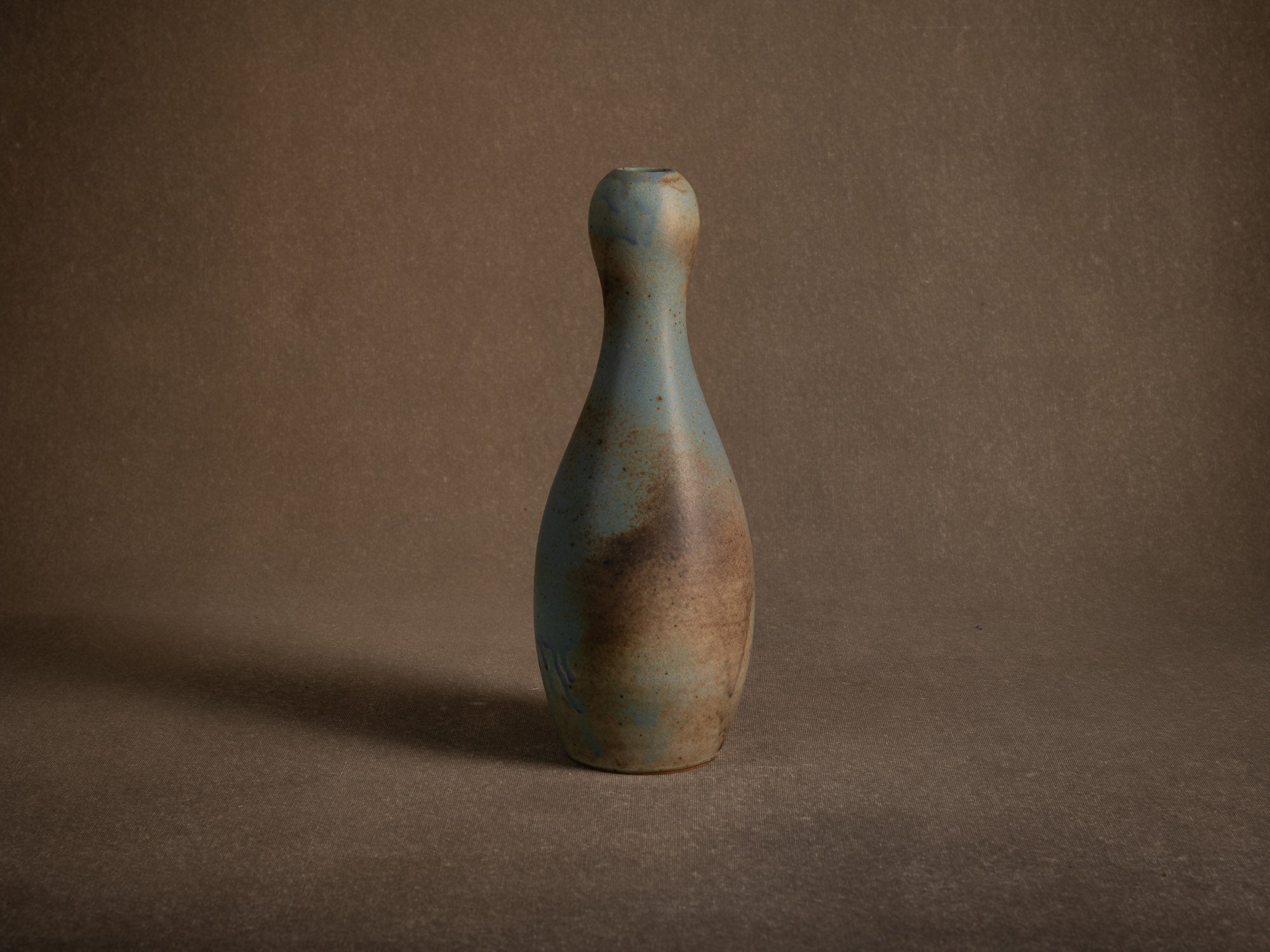 Vase coloquinte hyotan en grès de Roger Jacques, France (vers 1975)..Oustanding japonisme hyotan vase by Roger Jacques in Saint‑Amand‑en‑Puisaye, France (circa 1975)