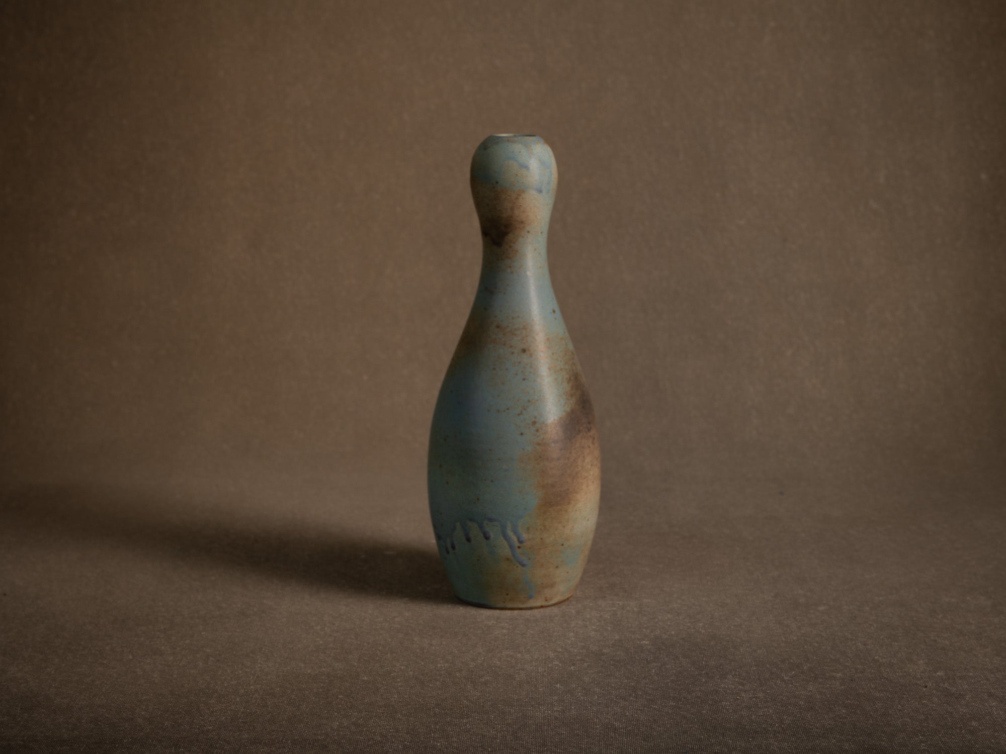 Vase coloquinte hyotan en grès de Roger Jacques, France (vers 1975)..Oustanding japonisme hyotan vase by Roger Jacques in Saint‑Amand‑en‑Puisaye, France (circa 1975)