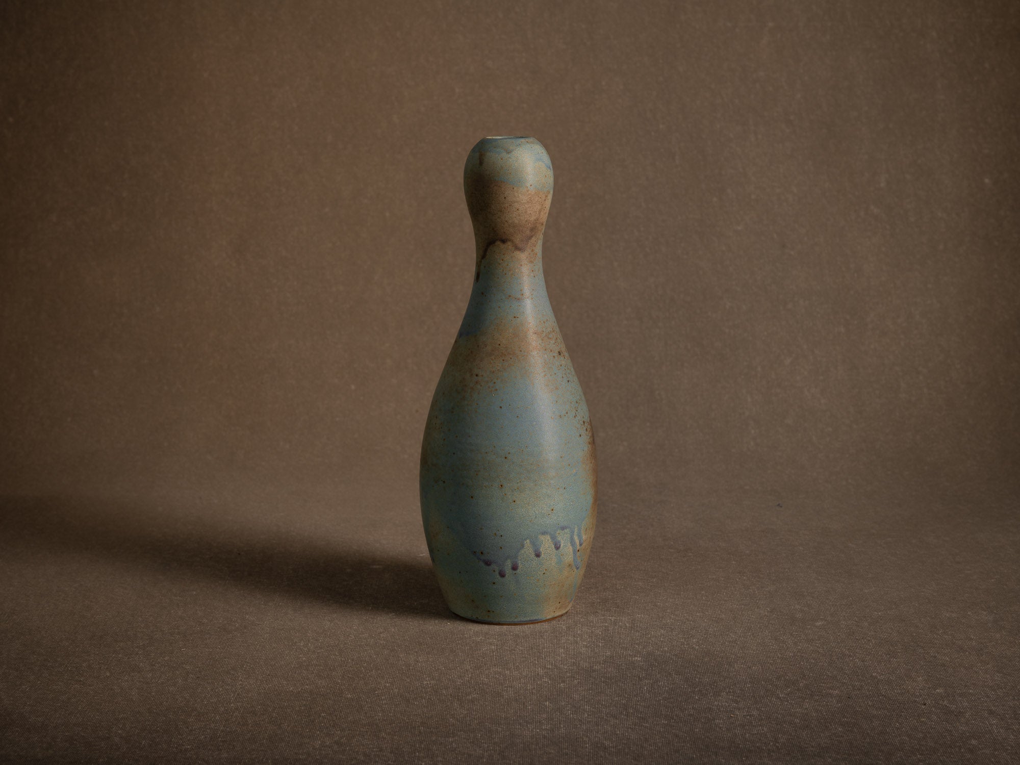 Vase coloquinte hyotan en grès de Roger Jacques, France (vers 1975)..Oustanding japonisme hyotan vase by Roger Jacques in Saint‑Amand‑en‑Puisaye, France (circa 1975)