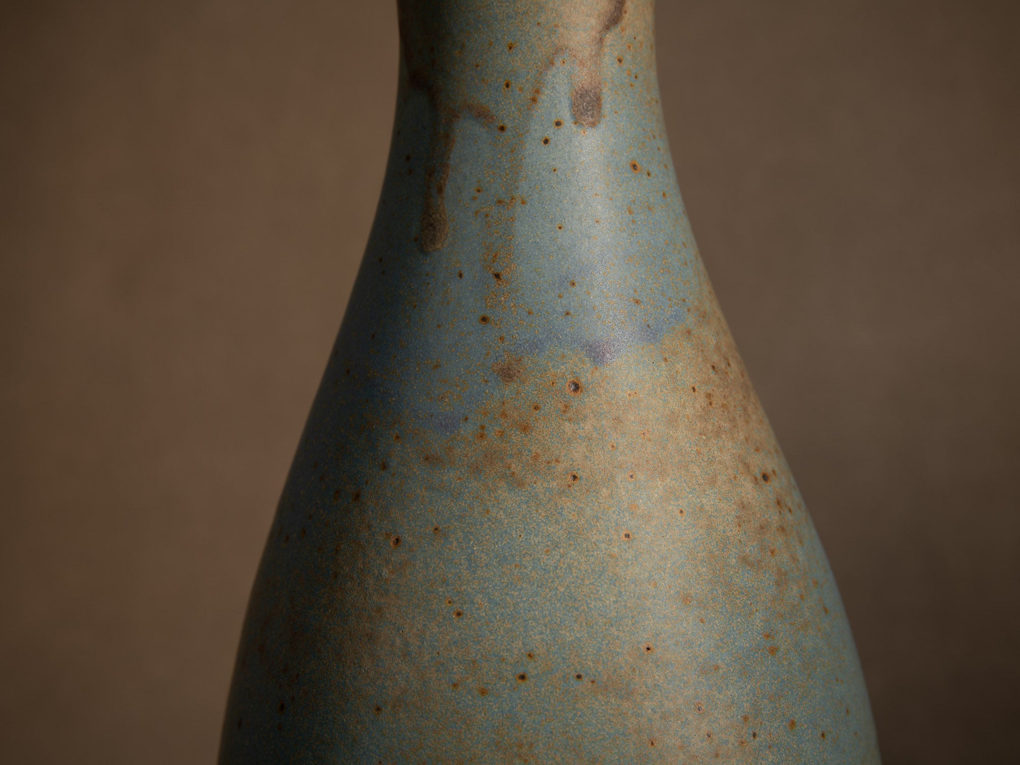 Vase coloquinte hyotan en grès de Roger Jacques, France (vers 1975)..Oustanding japonisme hyotan vase by Roger Jacques in Saint‑Amand‑en‑Puisaye, France (circa 1975)