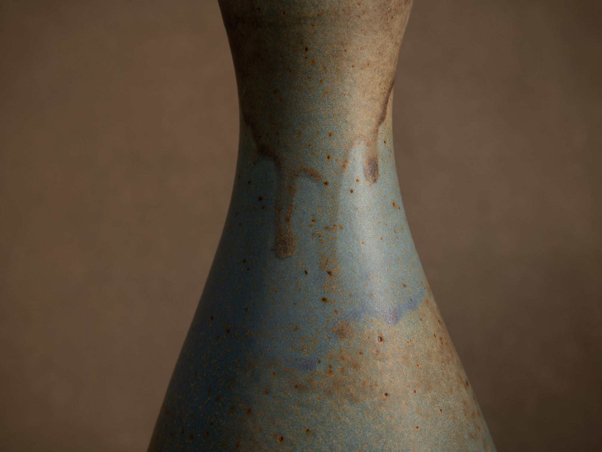Vase coloquinte hyotan en grès de Roger Jacques, France (vers 1975)..Oustanding japonisme hyotan vase by Roger Jacques in Saint‑Amand‑en‑Puisaye, France (circa 1975)