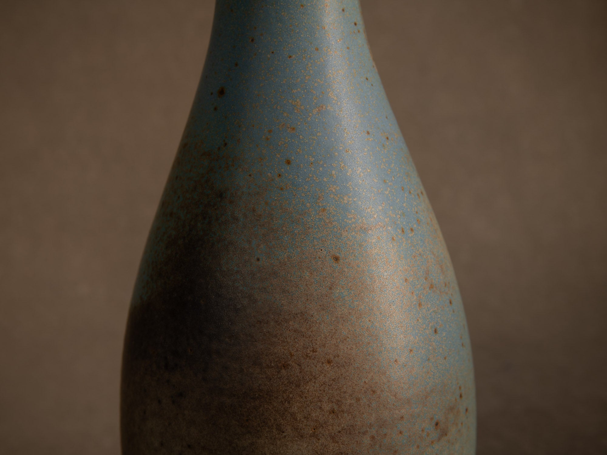Vase coloquinte hyotan en grès de Roger Jacques, France (vers 1975)..Oustanding japonisme hyotan vase by Roger Jacques in Saint‑Amand‑en‑Puisaye, France (circa 1975)