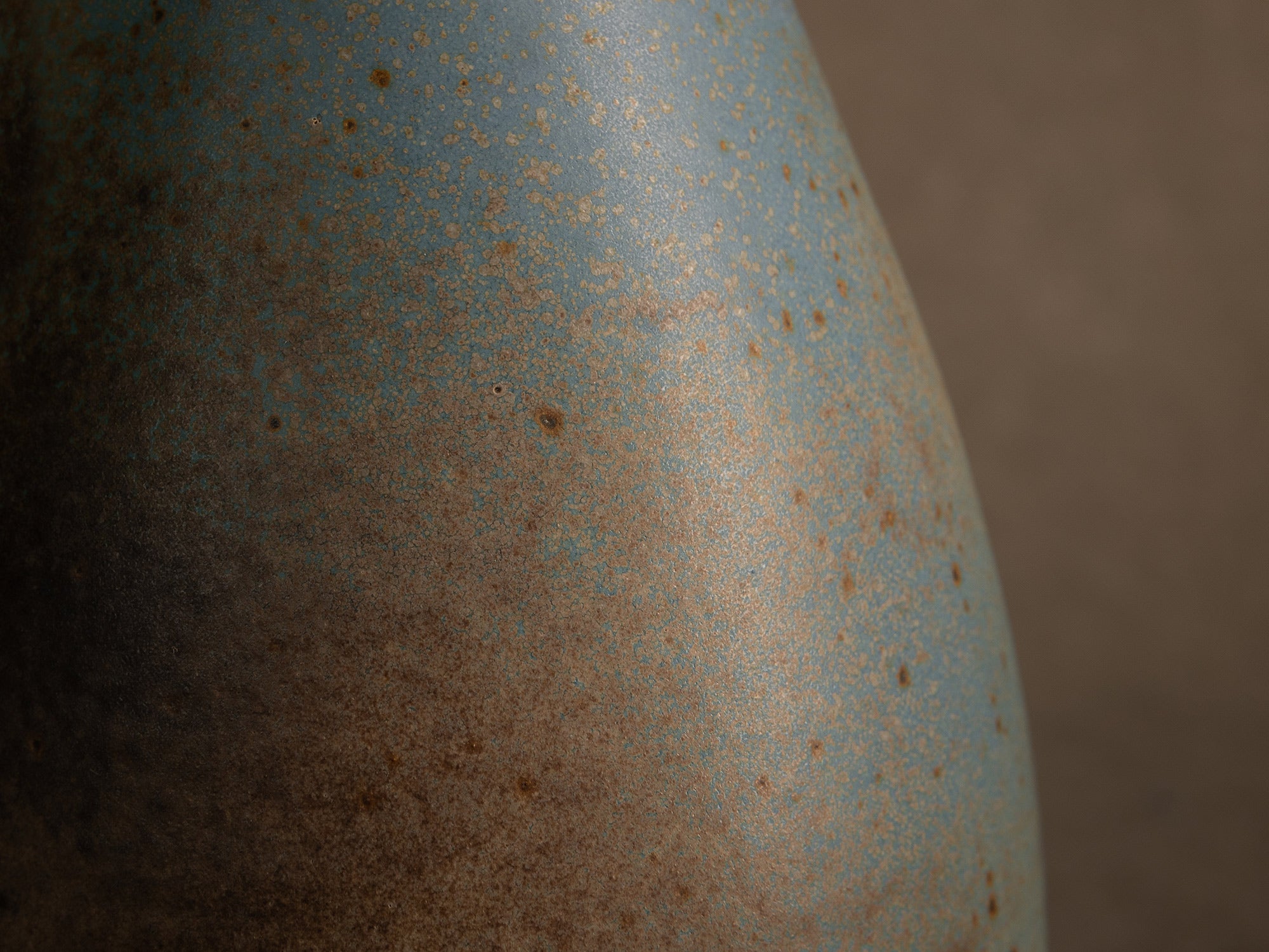 Vase coloquinte hyotan en grès de Roger Jacques, France (vers 1975)..Oustanding japonisme hyotan vase by Roger Jacques in Saint‑Amand‑en‑Puisaye, France (circa 1975)
