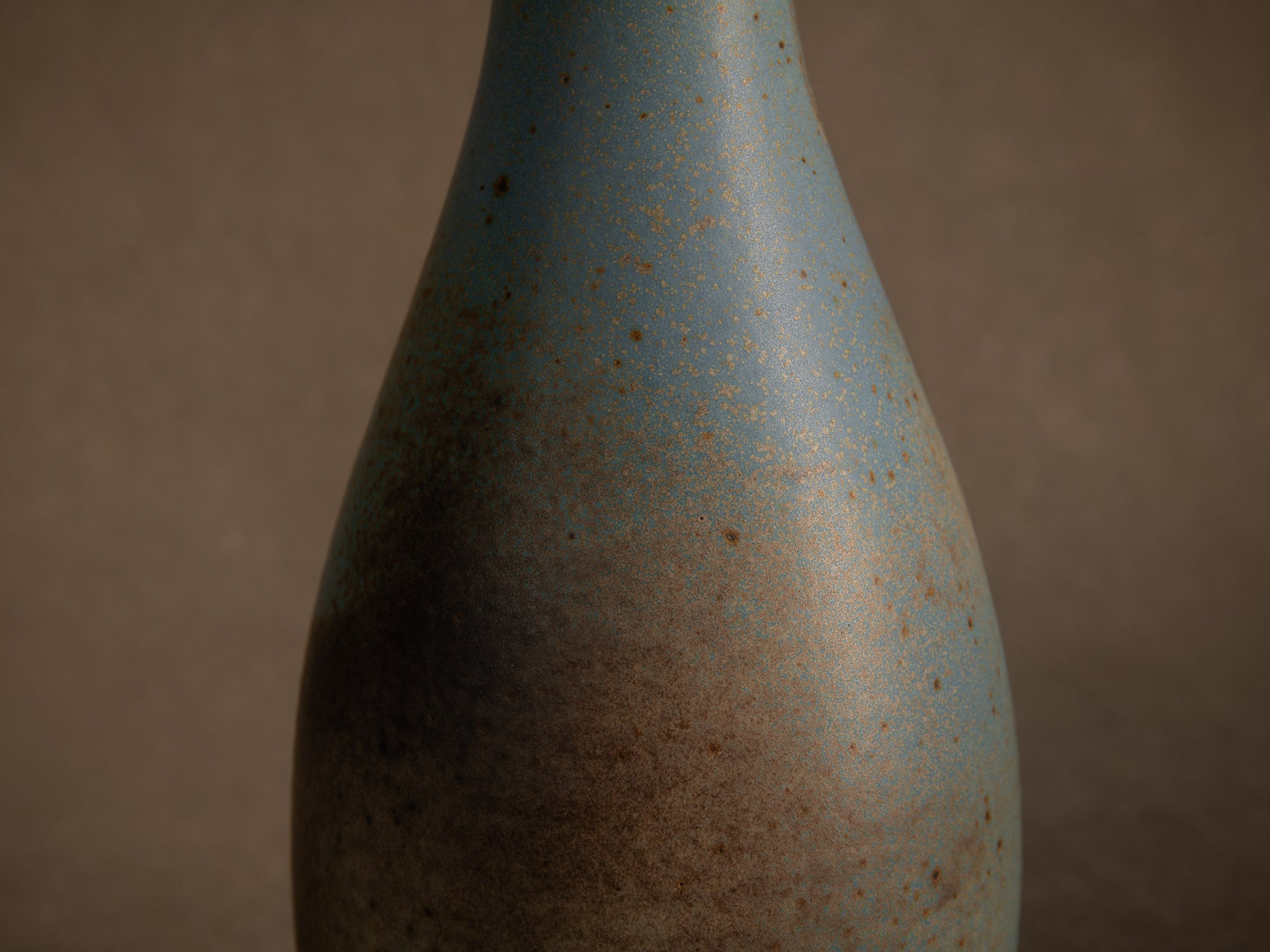 Vase coloquinte hyotan en grès de Roger Jacques, France (vers 1975)..Oustanding japonisme hyotan vase by Roger Jacques in Saint‑Amand‑en‑Puisaye, France (circa 1975)