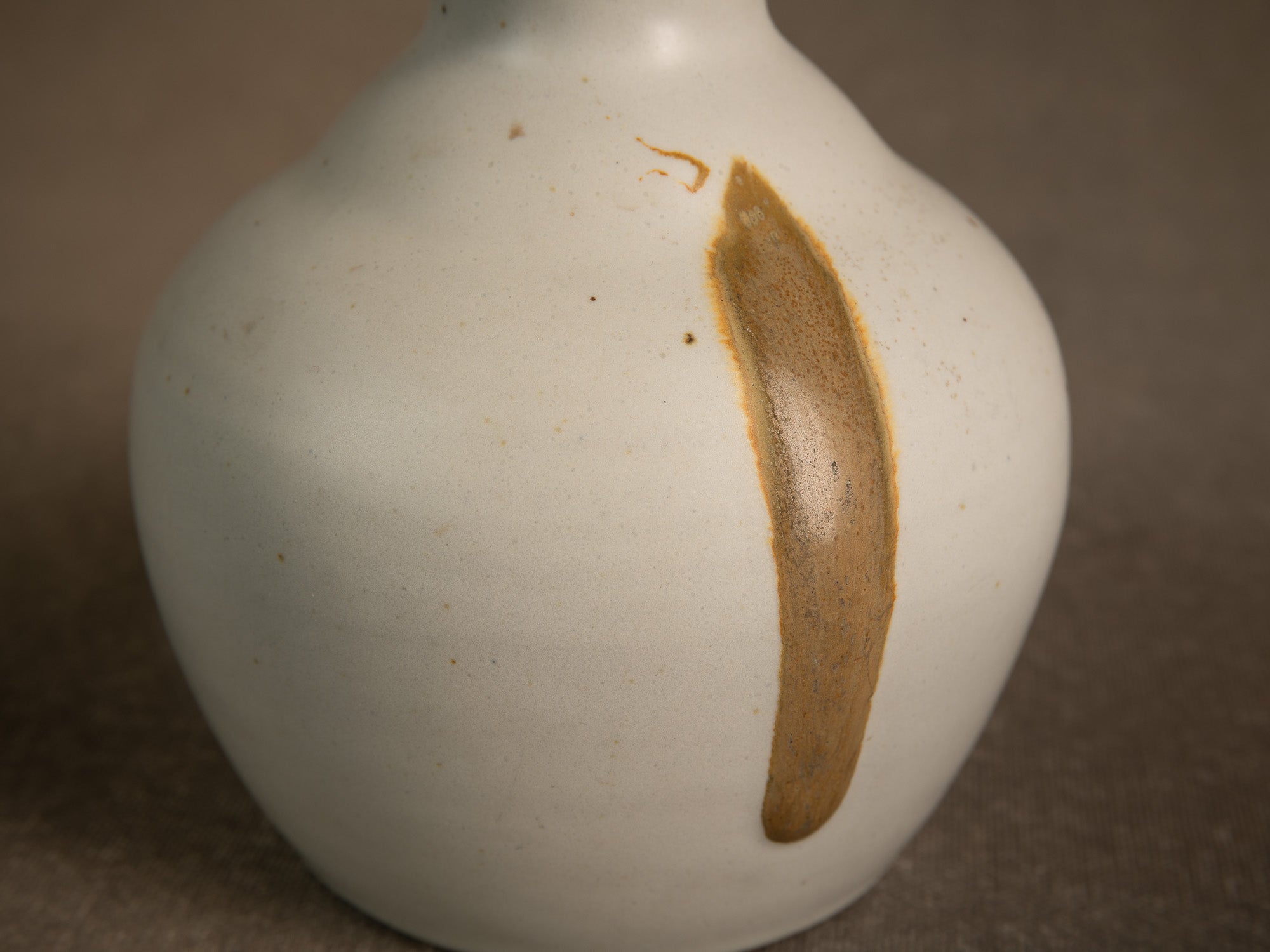 Vase boule en grès par Léon Pointu, France (vers 1930)..Stoneware japonisme vase by Léon Pointu, France (circa 1930)