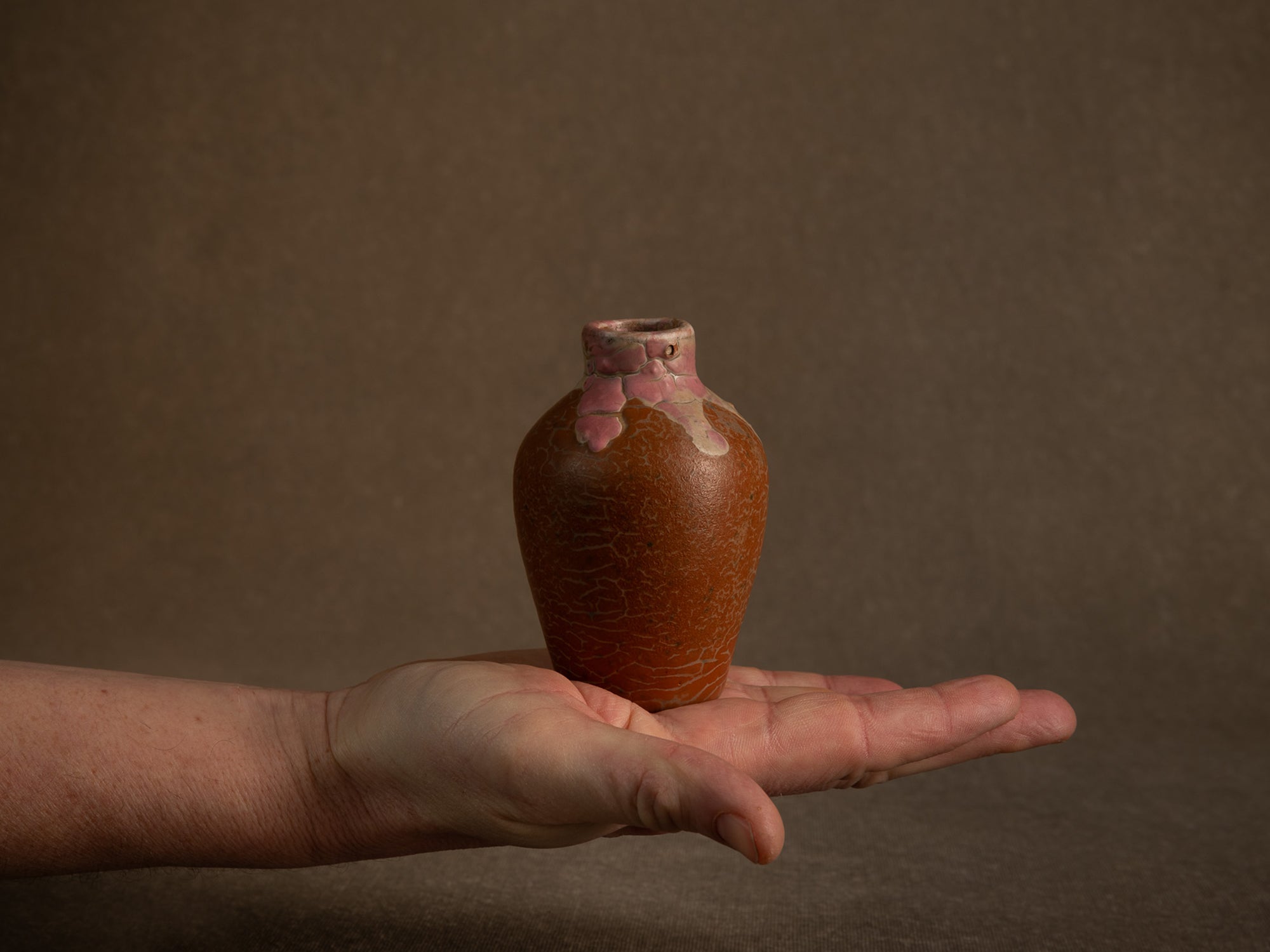Cha‑ire, pot à poussière de thé en grès de l'École de Carriès, France (vers 1900-20)..Chaire, Carriès School stoneware tea dust pot / tea caddy, France (circa 1900-20)