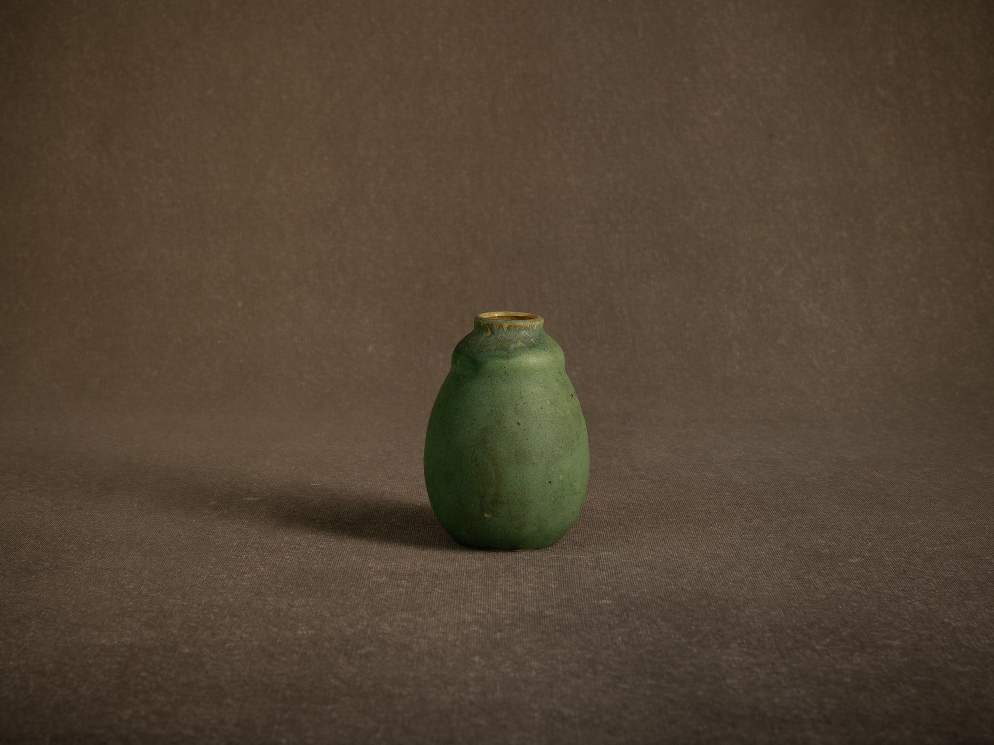 Vase tokkuri en grès de Jean Garillon à Soufflenheim, France (vers 1920)..Nice tokkuri gourd-shaped stoneware vase by Jean Garillon in Soufflenheim, France (circa 1920)