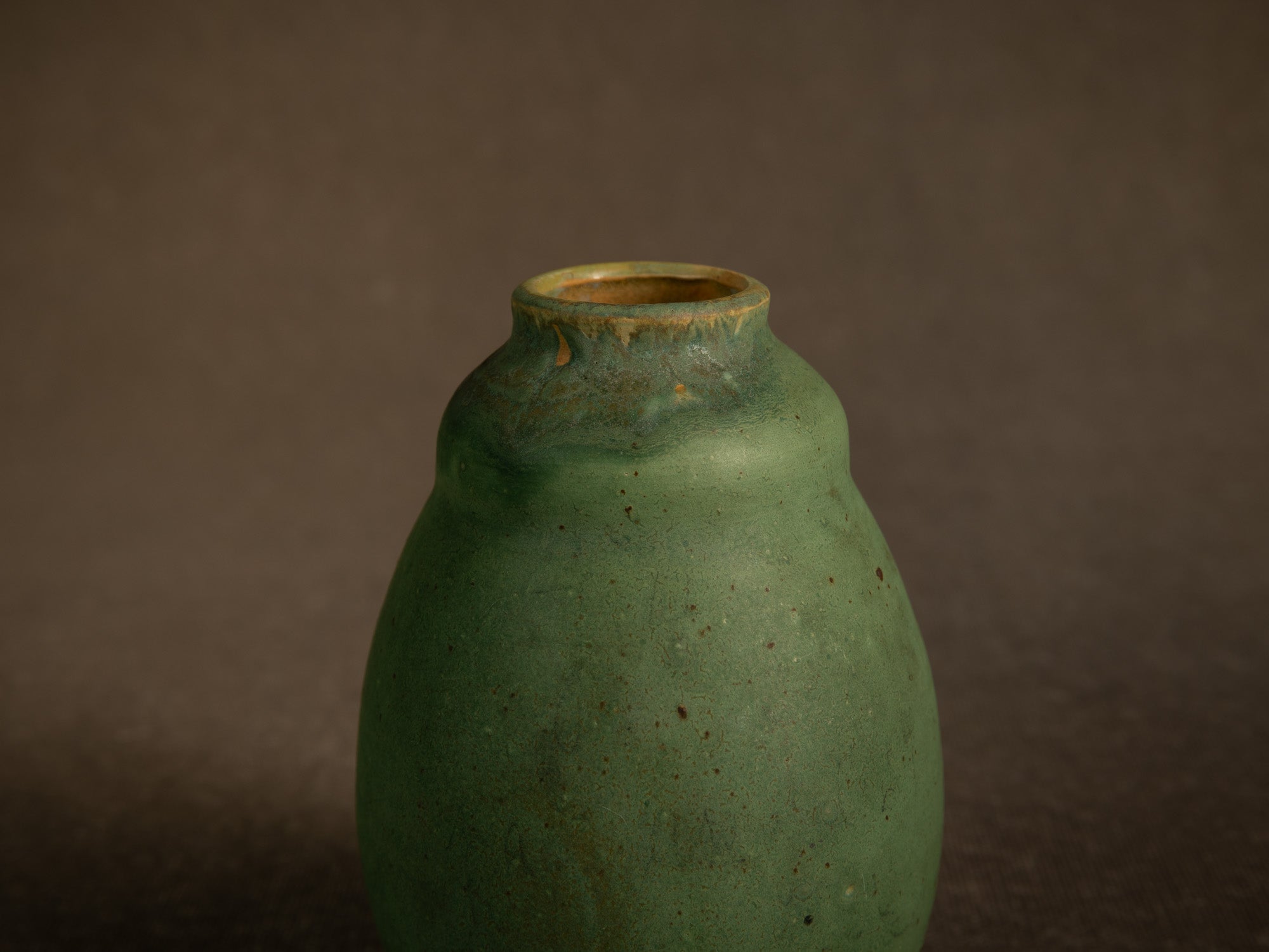 Vase tokkuri en grès de Jean Garillon à Soufflenheim, France (vers 1920)..Nice tokkuri gourd-shaped stoneware vase by Jean Garillon in Soufflenheim, France (circa 1920)