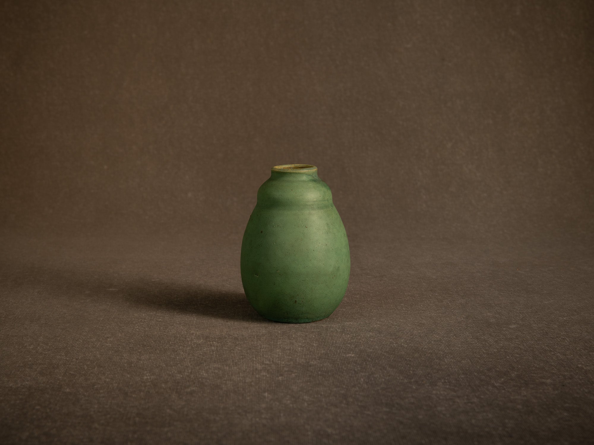 Vase tokkuri en grès de Jean Garillon à Soufflenheim, France (vers 1920)..Nice tokkuri gourd-shaped stoneware vase by Jean Garillon in Soufflenheim, France (circa 1920)