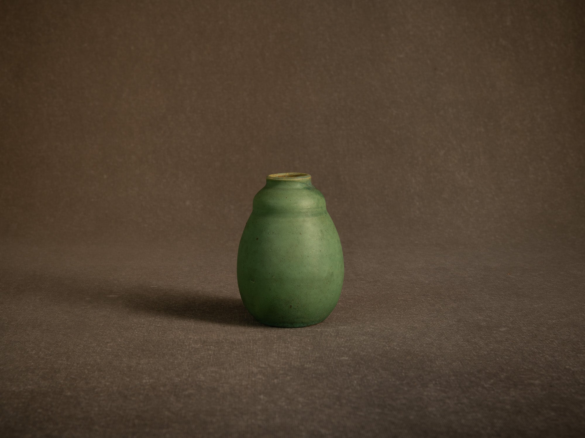 Vase tokkuri en grès de Jean Garillon à Soufflenheim, France (vers 1920)..Nice tokkuri gourd-shaped stoneware vase by Jean Garillon in Soufflenheim, France (circa 1920)