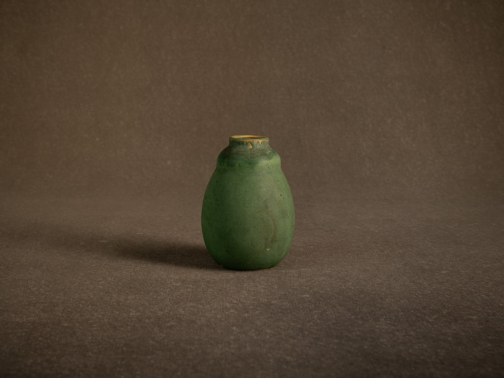Vase tokkuri en grès de Jean Garillon à Soufflenheim, France (vers 1920)..Nice tokkuri gourd-shaped stoneware vase by Jean Garillon in Soufflenheim, France (circa 1920)