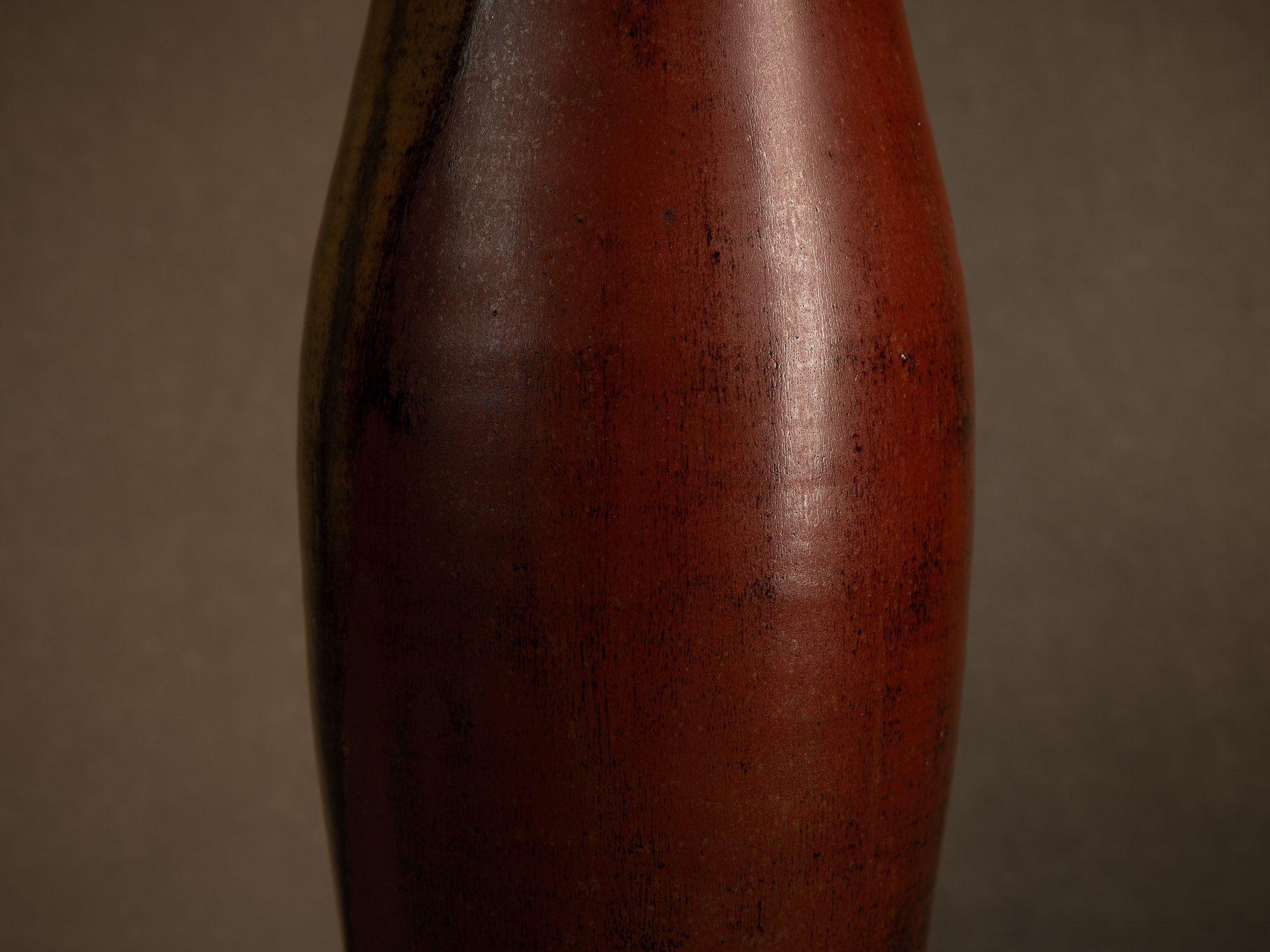 Important vase en grès tenmoku de Patrice Rouby à Souspierre, France (1978)..Important tenmoku stoneware vase by Patrice Rouby in Souspierre, France (1978)