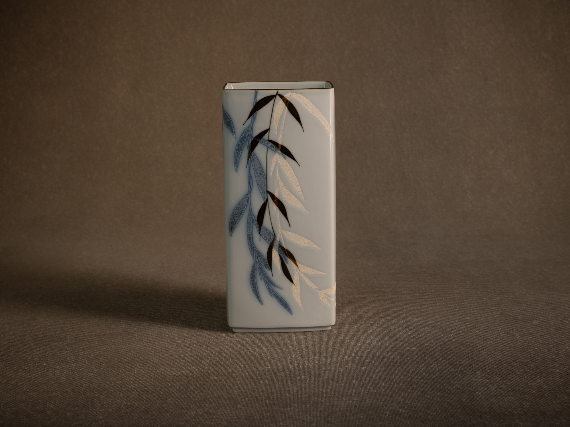 Vase "duet" en porcelaine de Ivan Weiss pour Royal Copenhagen, Danemark (vers 1985).."Duet" porcelain vase by Ivan Weiss for Royal Copenhagen, Denmark (circa 1985)