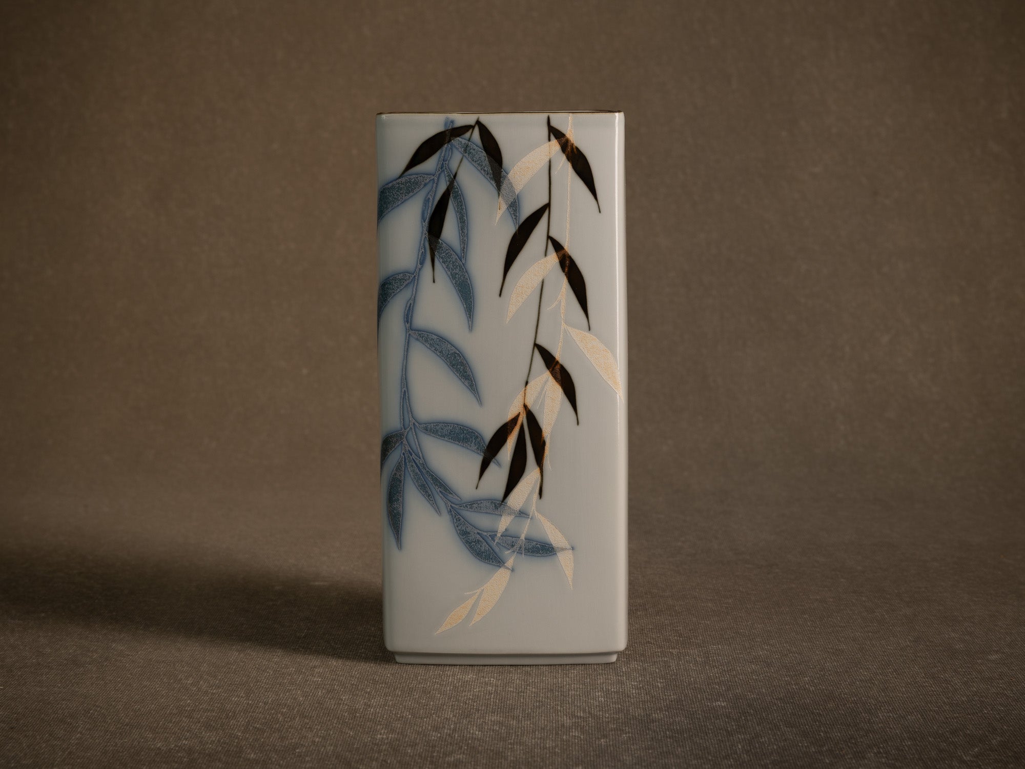 Vase "duet" en porcelaine de Ivan Weiss pour Royal Copenhagen, Danemark (vers 1985).."Duet" porcelain vase by Ivan Weiss for Royal Copenhagen, Denmark (circa 1985)