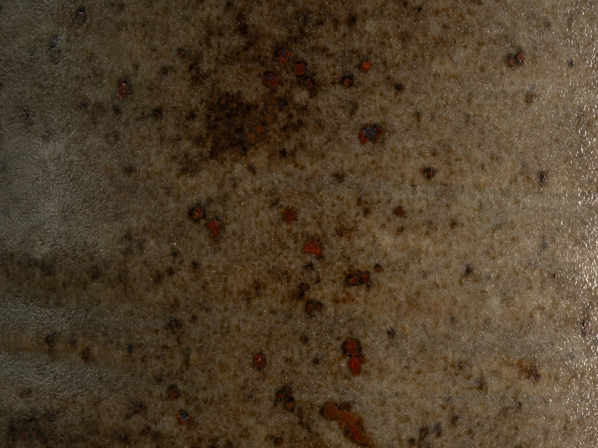 Sculptural pichet grès de Mireille & Noël Dailler à Blanot, France (vers 1970-75)..Monumental sculptural stoneware pitcher from the Blanot pottery, Noël and Mireille Dailler, France (circa 1970-75)