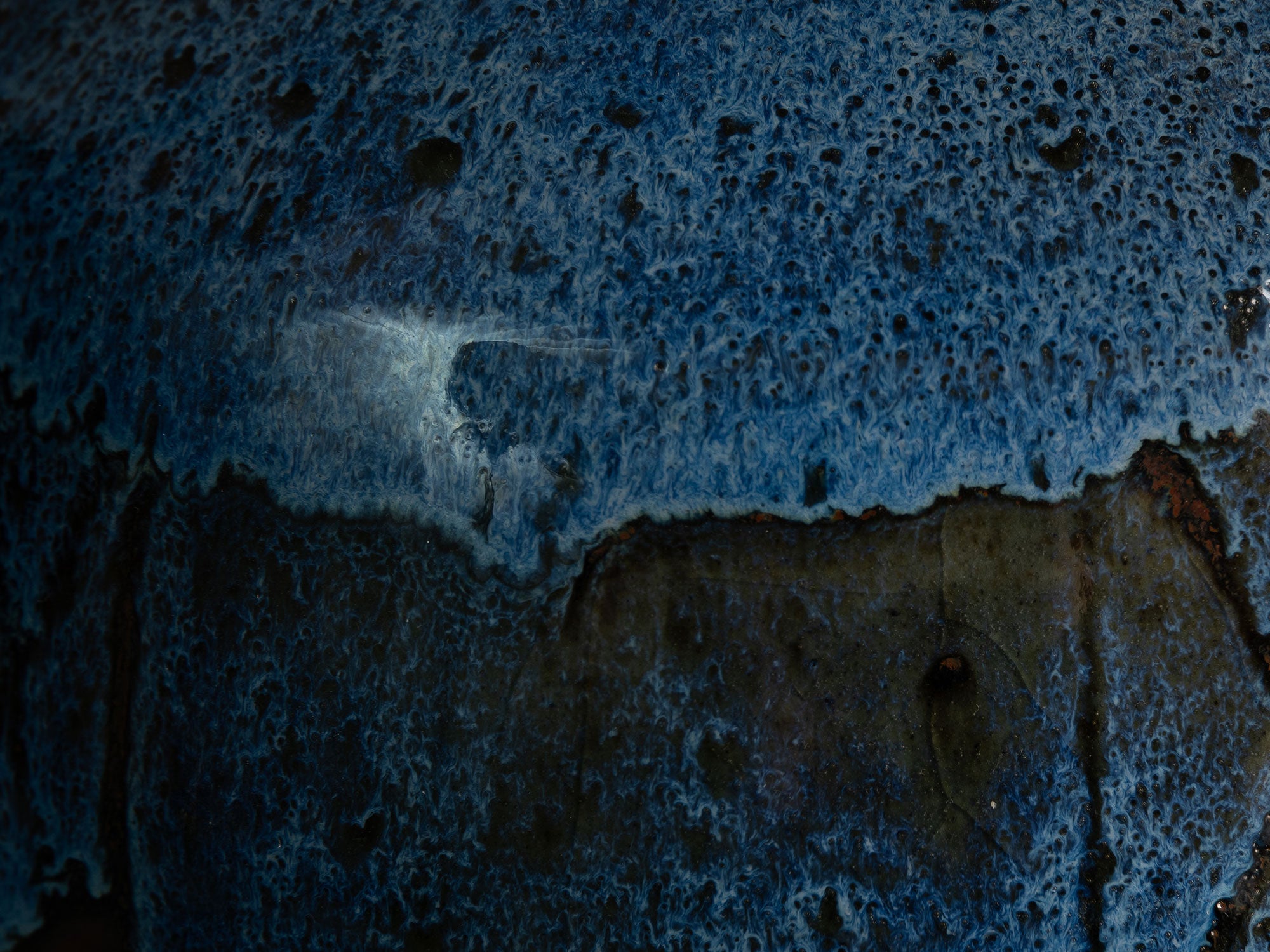 Vase en grès émaillé par Stan Brélivet à Locronan, France (vers 1985)..Glazed stoneware vase by Stan Brélivet in Locronan, France (circa 1985)