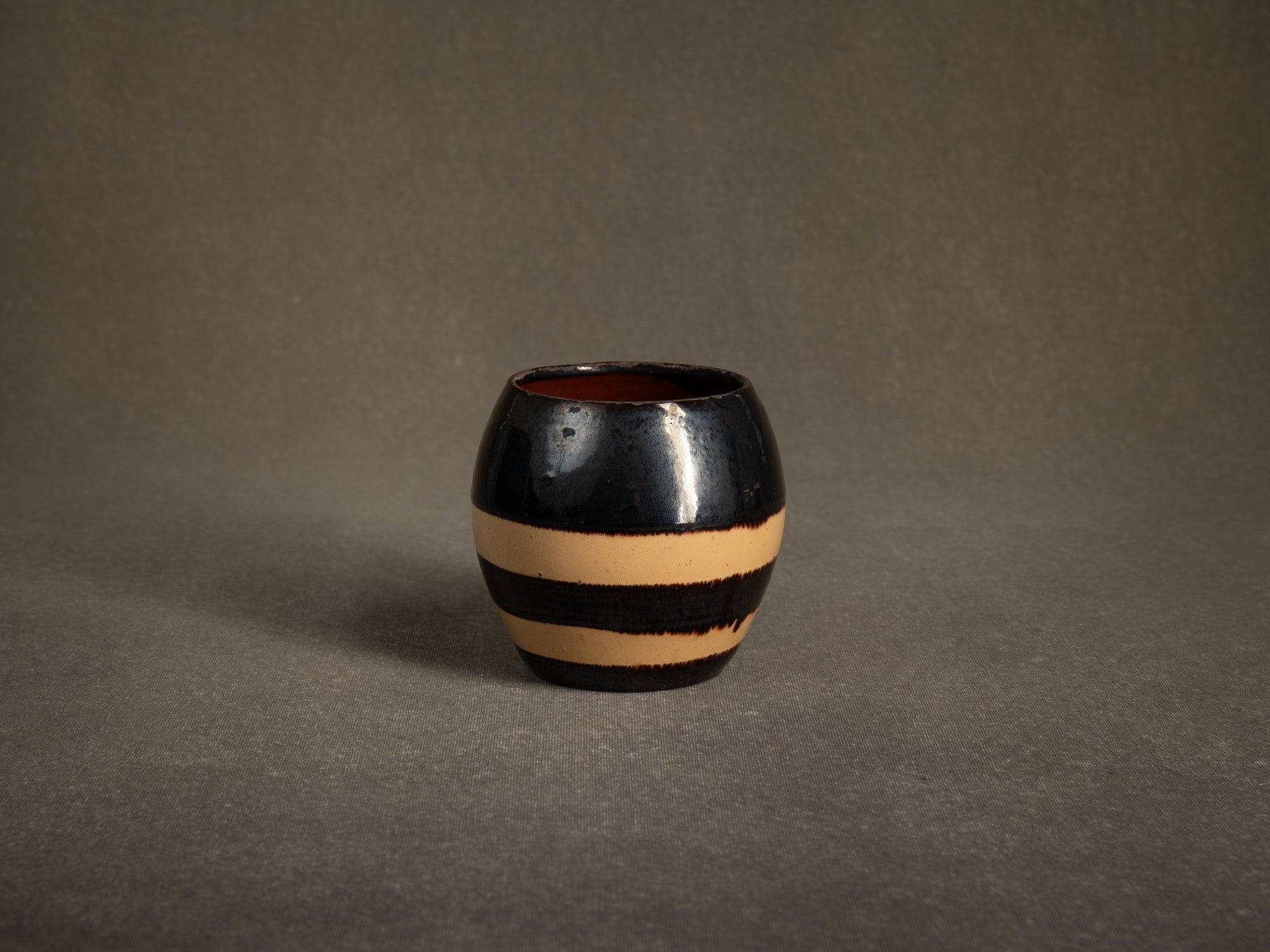 Vase boule moderniste par Paul Jacquet pour Primavera, France (vers 1922-23)..Modernist ball vase by Paul Jacquet for Primavera, France (circa 1922-23)