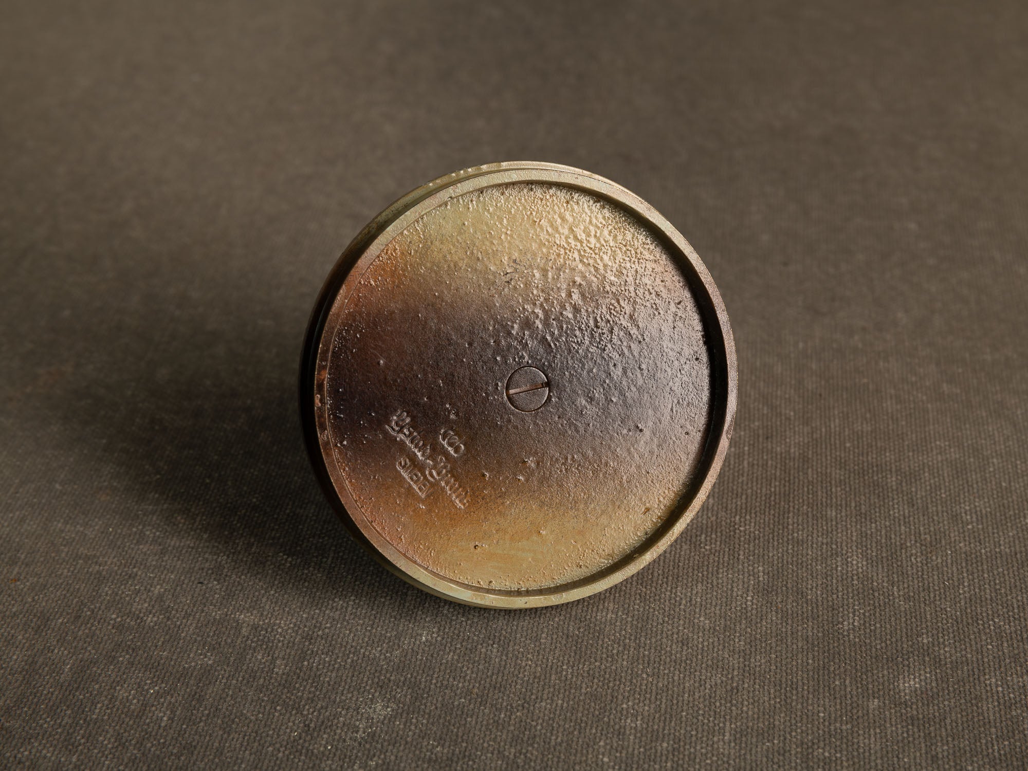 Rare suite de quatre flambeaux par Carl&#x2011;Einar Borgström pour Ystad Metall, Suède (vers 1939)..Set of 4 swedish grace candle holders by Carl&#x2011;Einar Borgström for Ystad Metall, Sweden (circa 1960)