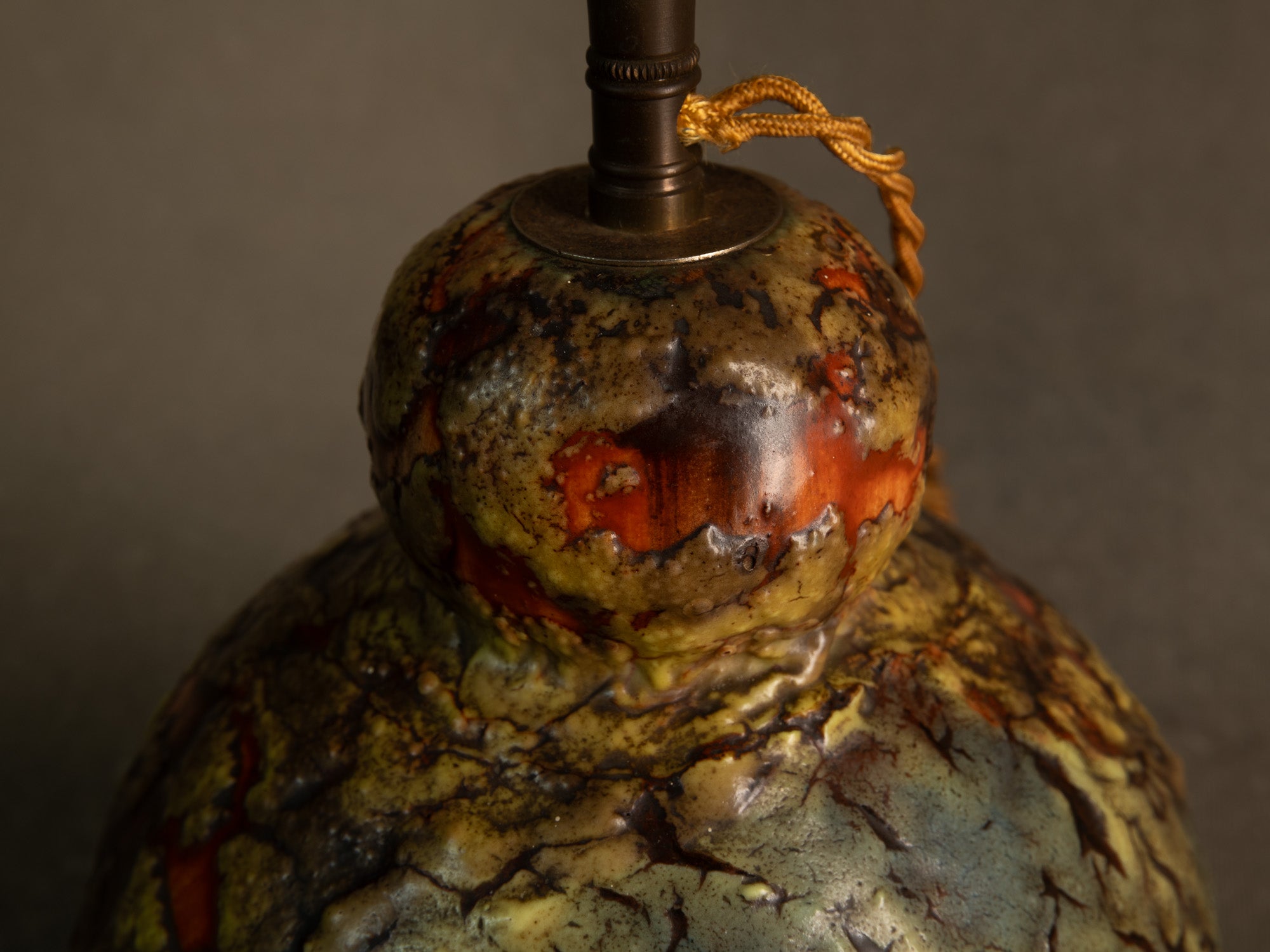 Rare vase en grès monté en lampe, Louis Dage à Antony, France (vers 1925-30)..Rare stoneware Louis Dage vase mounted in lamp, France (circa 1925-30)