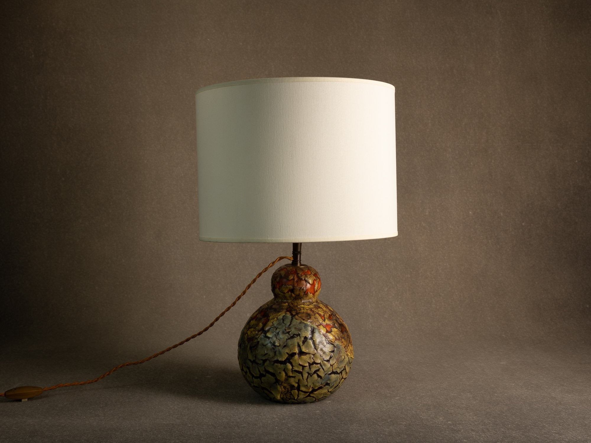 Rare vase en grès monté en lampe, Louis Dage à Antony, France (vers 1925-30)..Rare stoneware Louis Dage vase mounted in lamp, France (circa 1925-30)