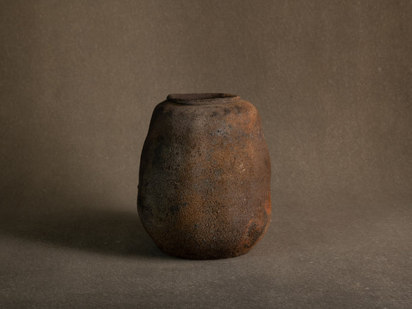 Remarquable vase en grès nu de Franck Aumont, France (vers 2005)..Important bare stoneware vase by Franck Aumont, France (circa 2005)