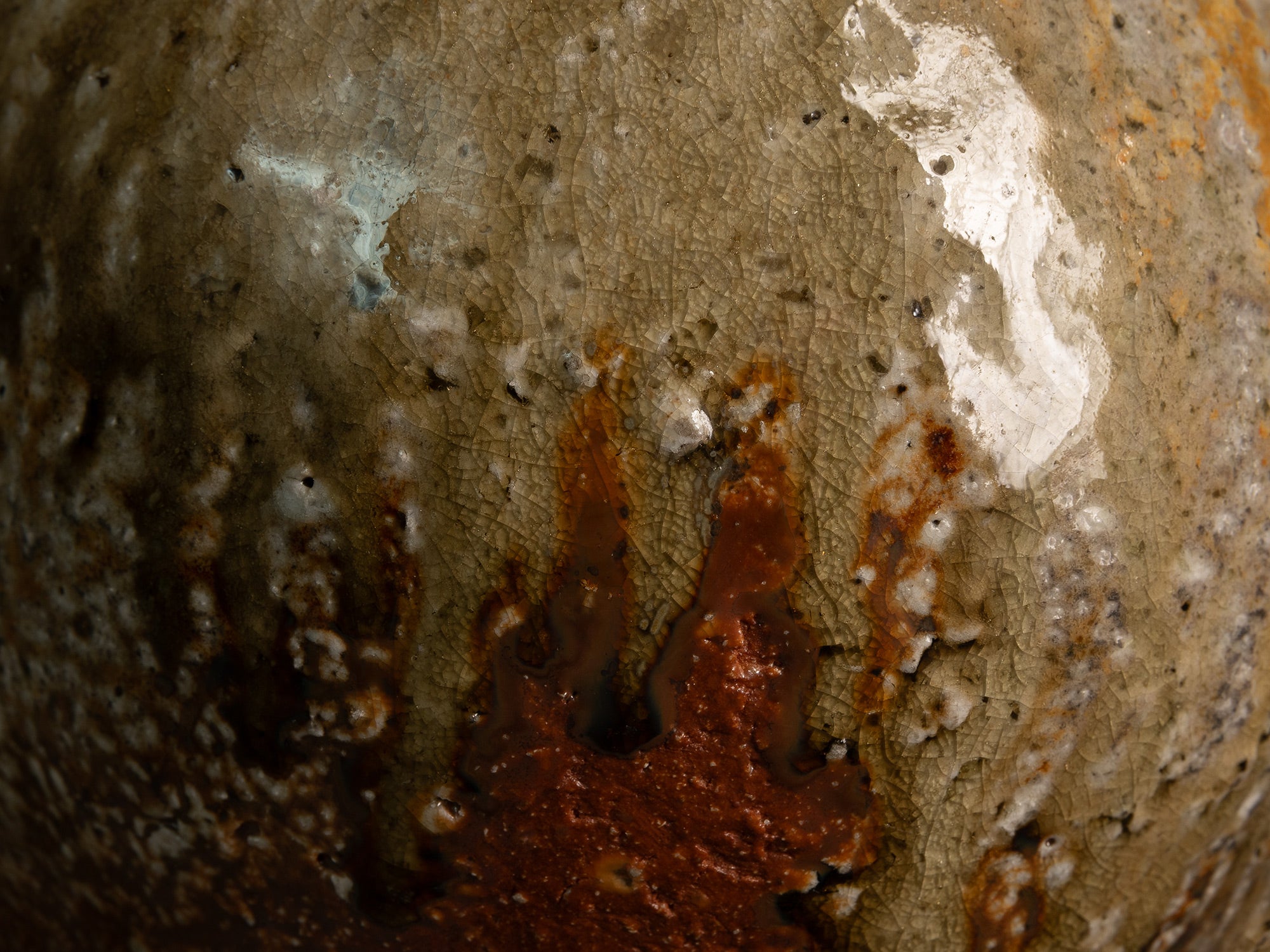 Vase tokkuri en grès de shigaraki, Japon (années 1970)..Shigaraki stoneware tokkuri vase, Japan (1970s)