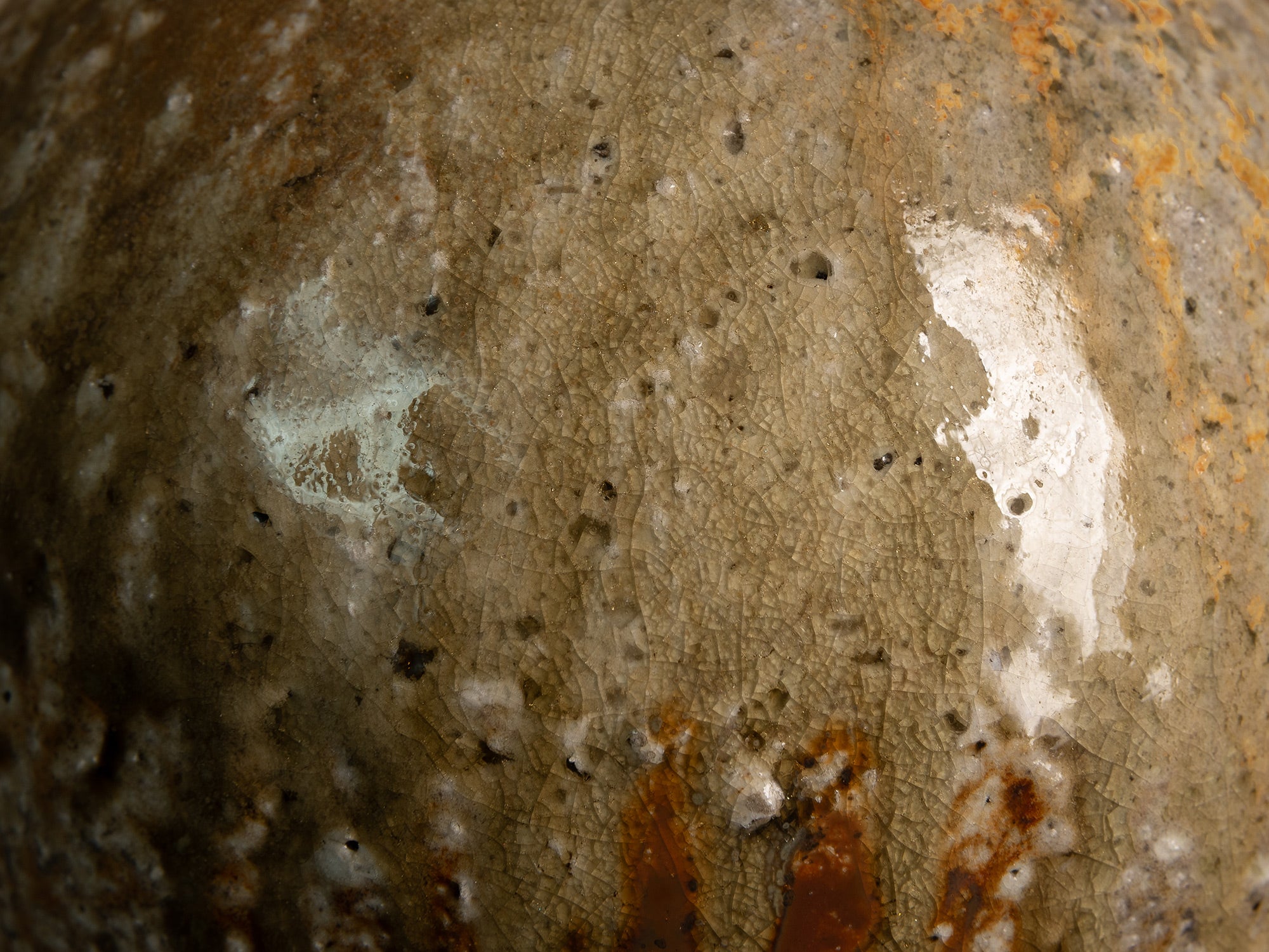 Vase tokkuri en grès de shigaraki, Japon (années 1970)..Shigaraki stoneware tokkuri vase, Japan (1970s)