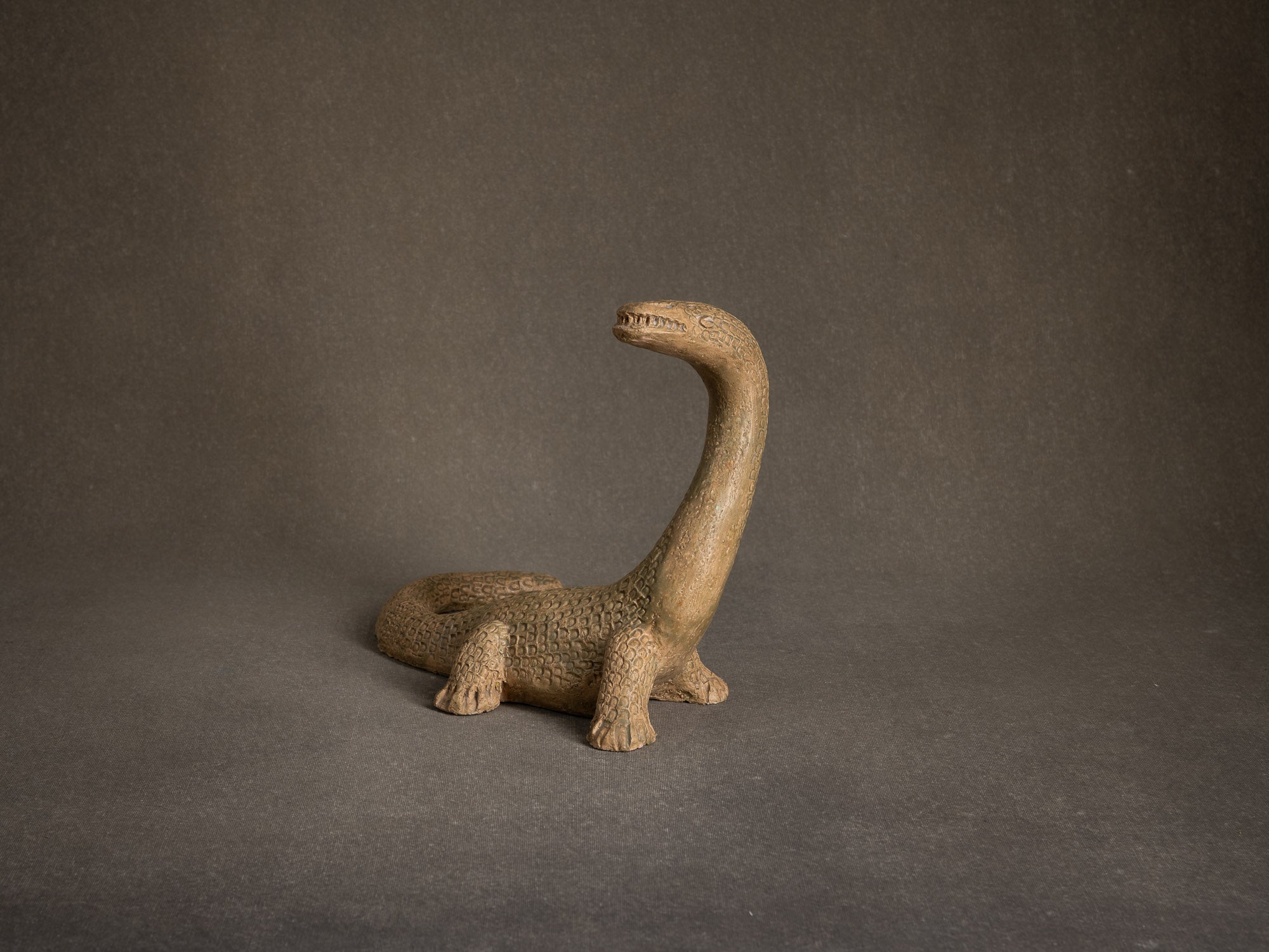 Sculpture "Dinosaure" par Fernand Joris, Belgique (1951-66)..Unique outsider art clay sculpture "dino" by Fernand Joris, Belgium (1951-66)